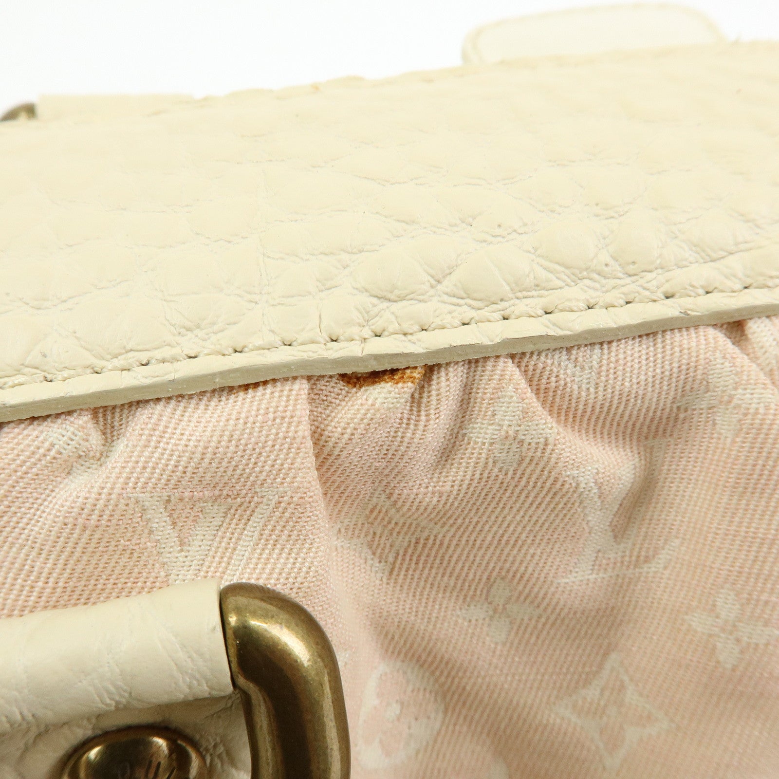 Louis Vuitton Monogram Mini Lin Trapes PM Hand Bag Rose M40062