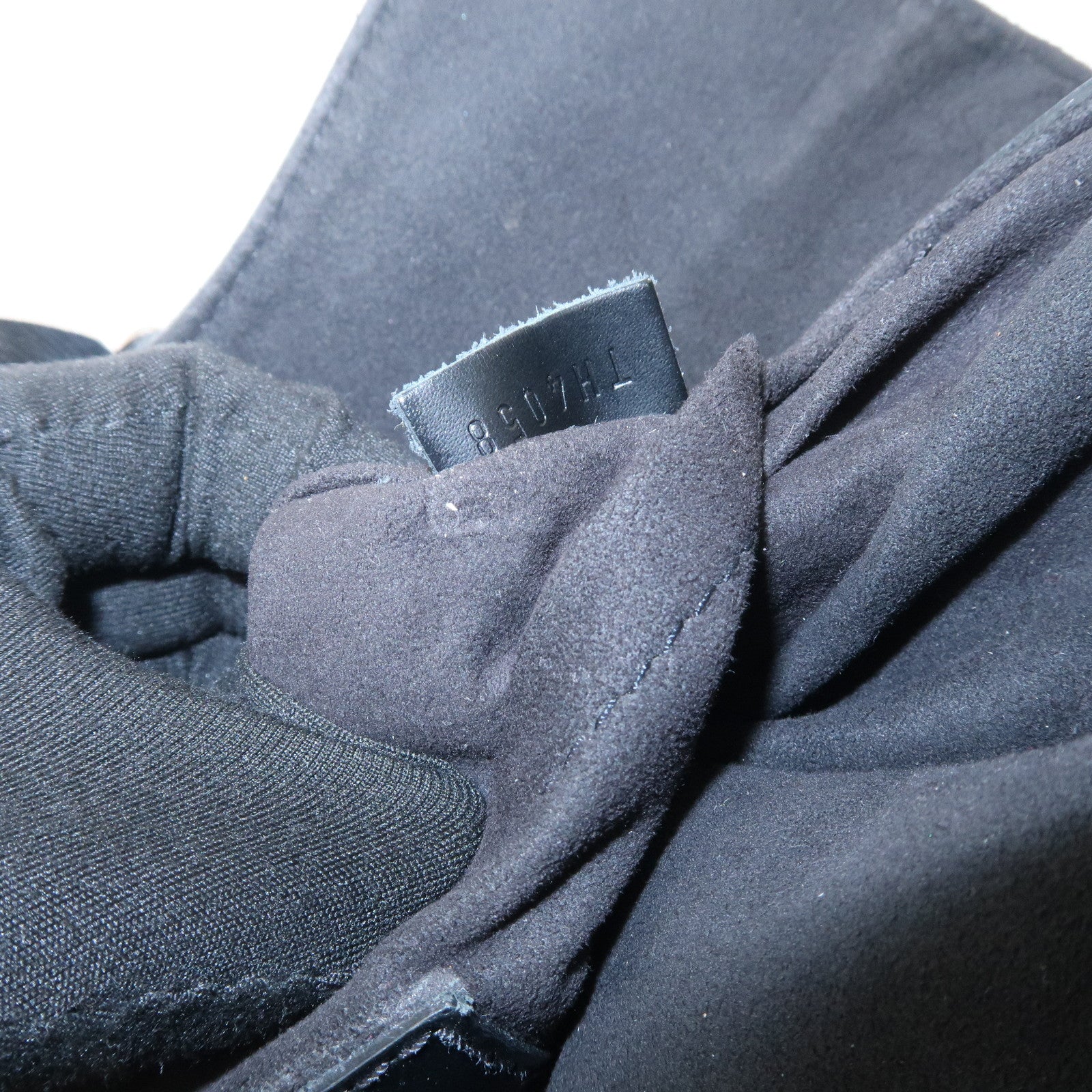 Louis Vuitton Epi Pochette Montaigne Shoulder Bag Noir M59292