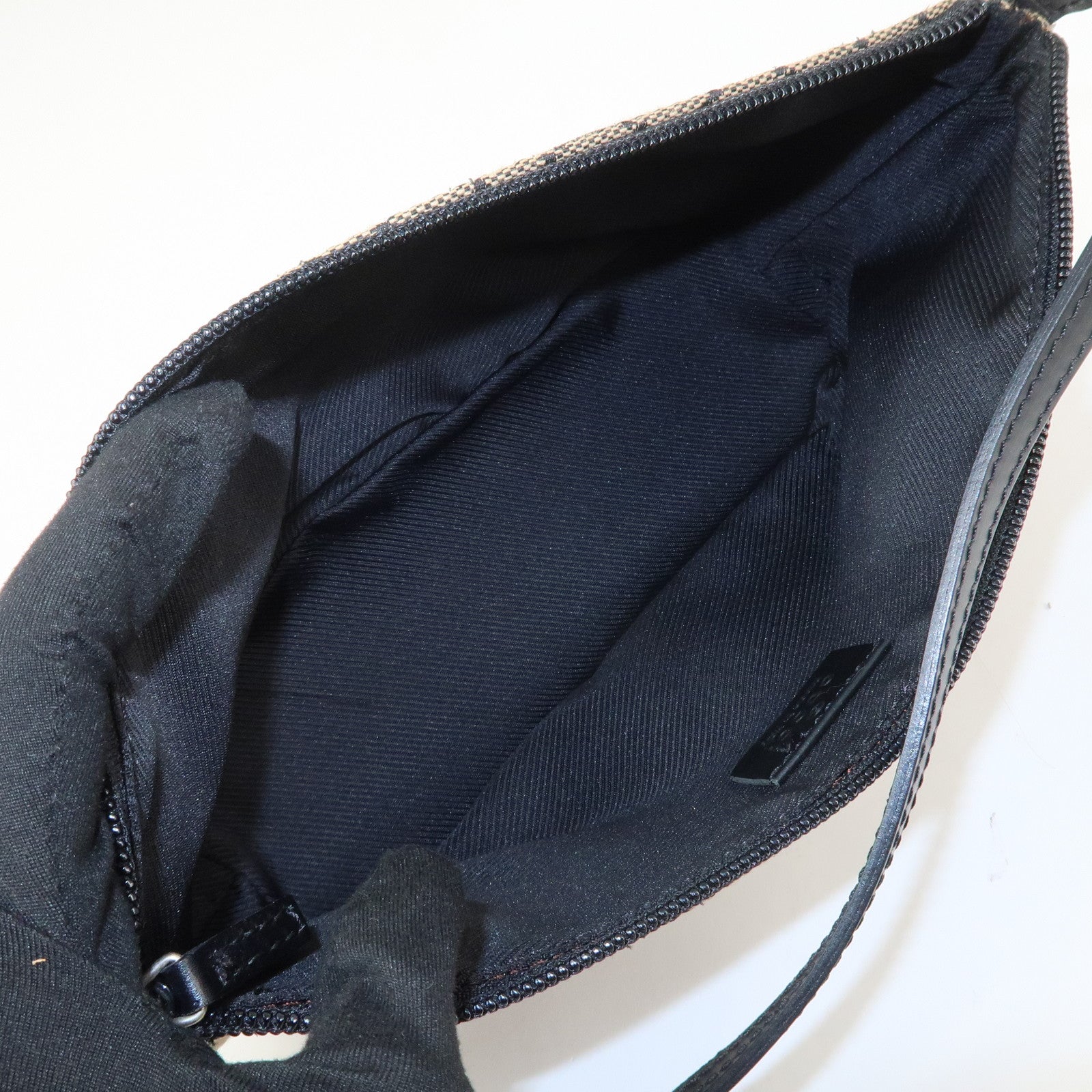 GUCCI Boat Bag GG Monogram Canvas Pouch Hand Bag Beige 039.1103