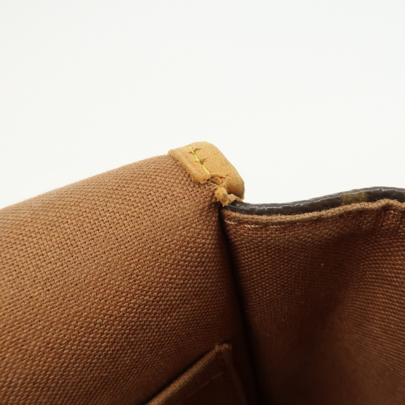Louis Vuitton Monogram Messenger Bosphore PM Shoulder Bag M40106