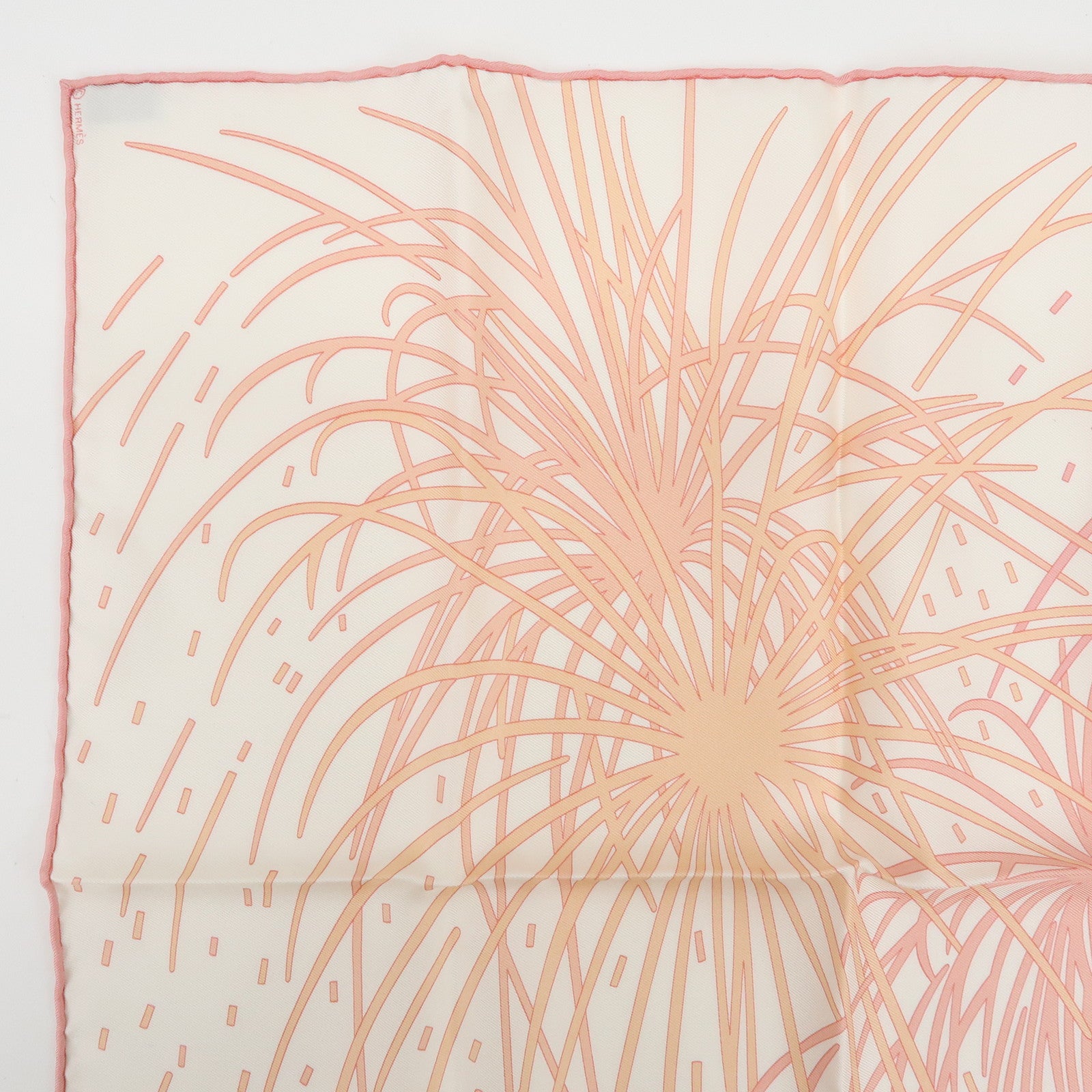 HERMES Carre 42 Silk 100% Scarf D'ETINCELLES Light Pink