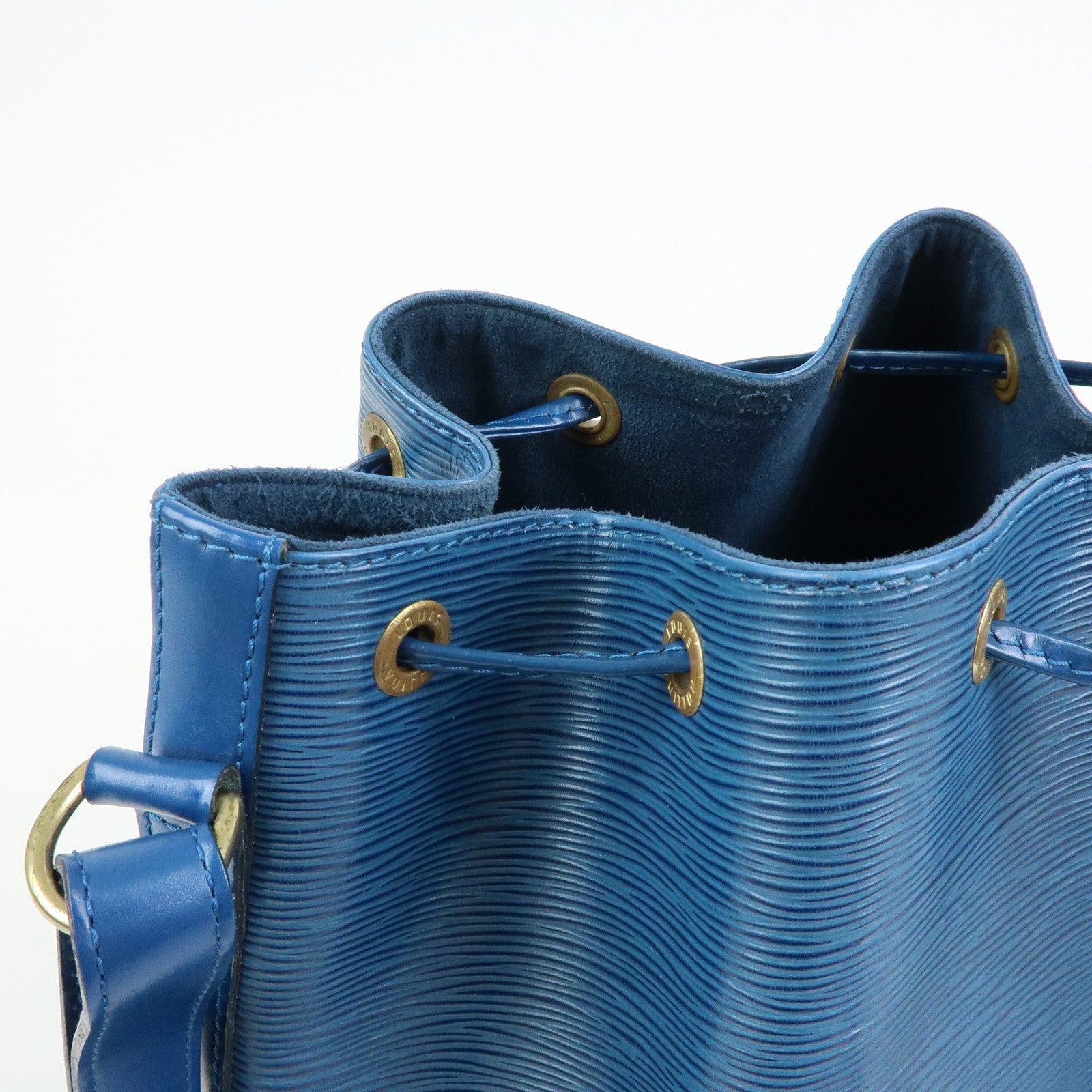 Louis Vuitton Epi Leather Petit Noe Shoulder Bag Toledo Blue M44105