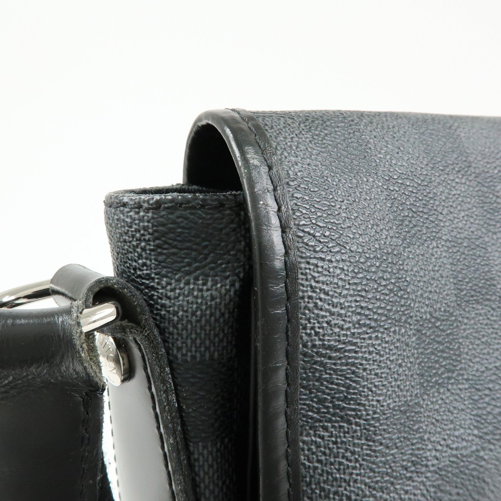 Louis Vuitton Damier Graphite Daniel MM Shoulder Bag N58029