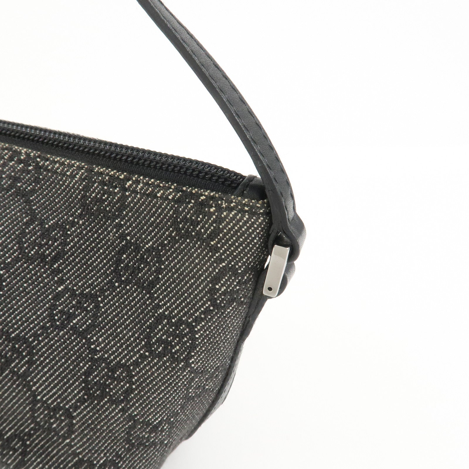 GUCCI Boat Bag GG Canvas Leather Accessory Pouch Black 07198