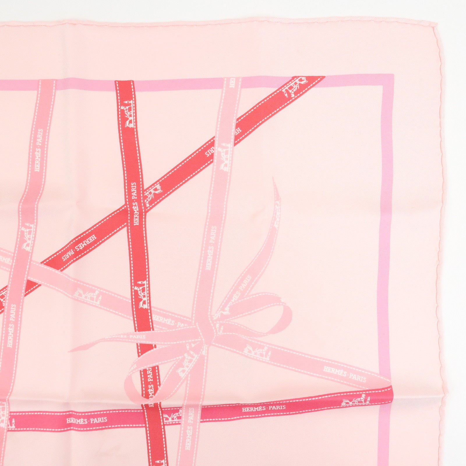 HERMES Carre 45 Silk 100% Scarf Bolduc au Carre Pink