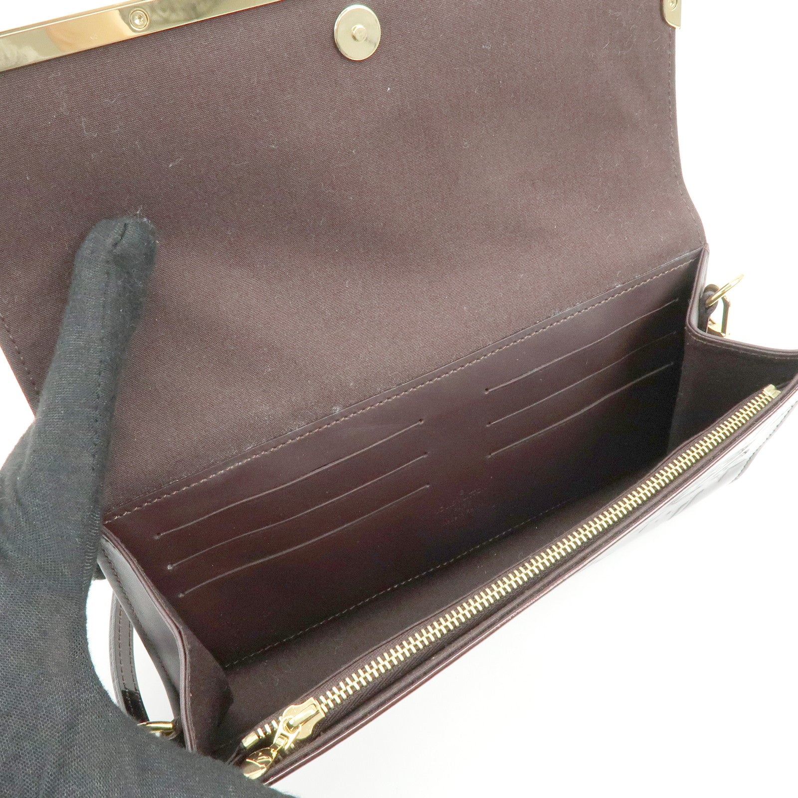 Louis Vuitton Monogram Vernis Leather Rossmore MM Hand Bag M91549
