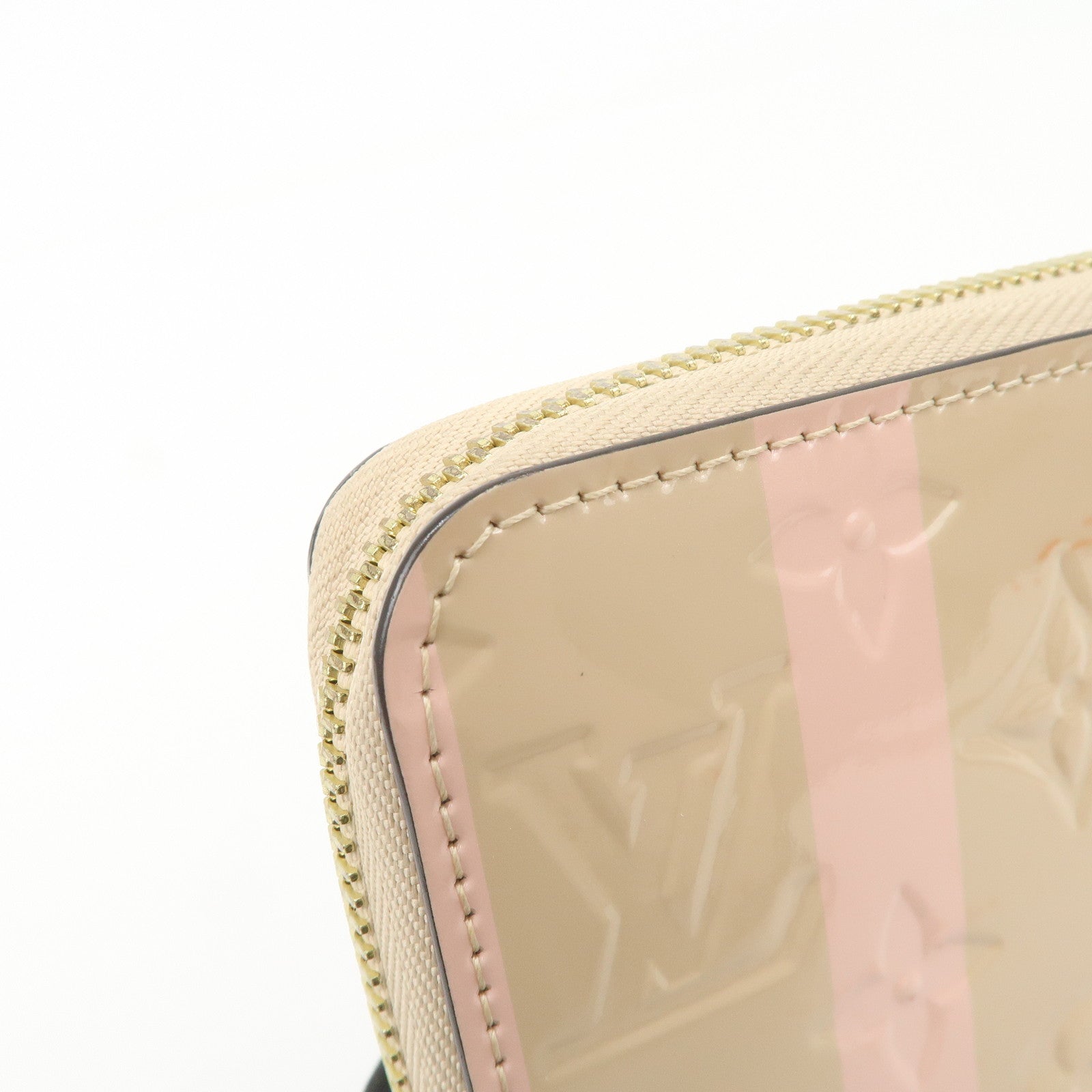 Louis Vuitton Vernis Leather Round Zippy Wallet Dune M58037