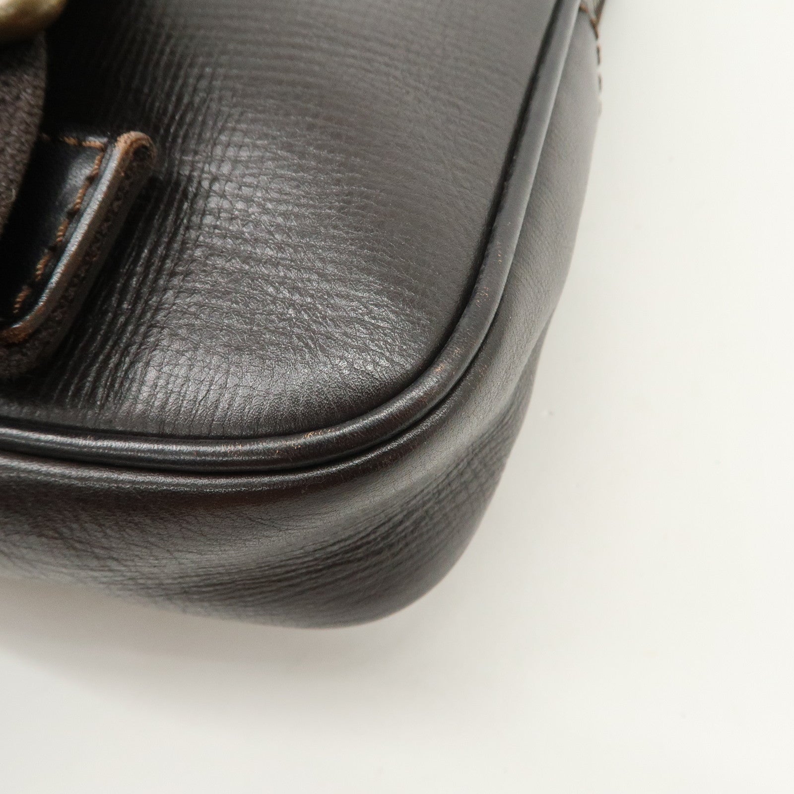 Louis Vuitton Utah Siu Calf Leather Body Bag Cafe M92535