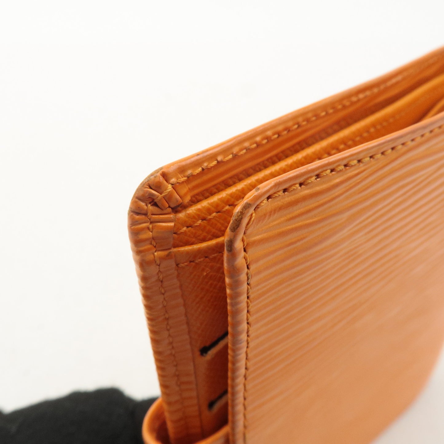 Louis Vuitton Porte Billet Compact Bi-fold Wallet Mandarin M6355H