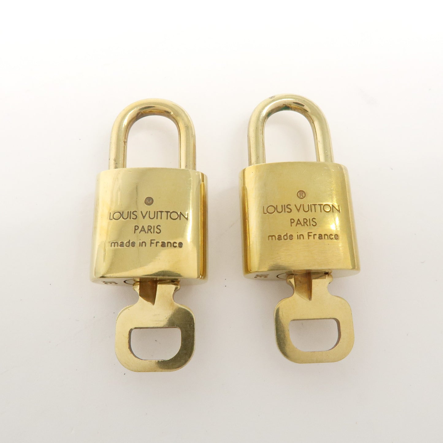 Louis Vuitton Set of 10 Lock & Key Cadena Key Lock Gold