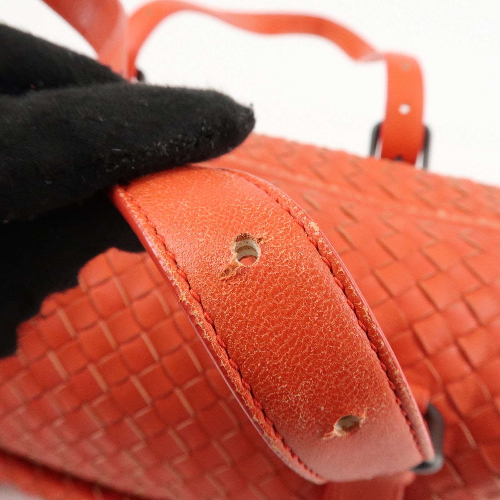 BOTTEGA VENETA Intrecciato Leather Boston Montaigne Bag Orange