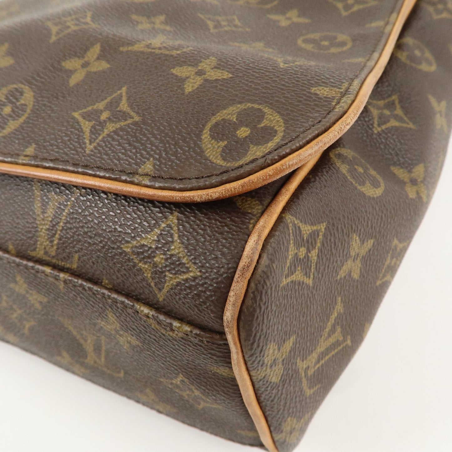 Louis Vuitton Monogram Abbesses Messenger Bag Shoulder Bag M45257