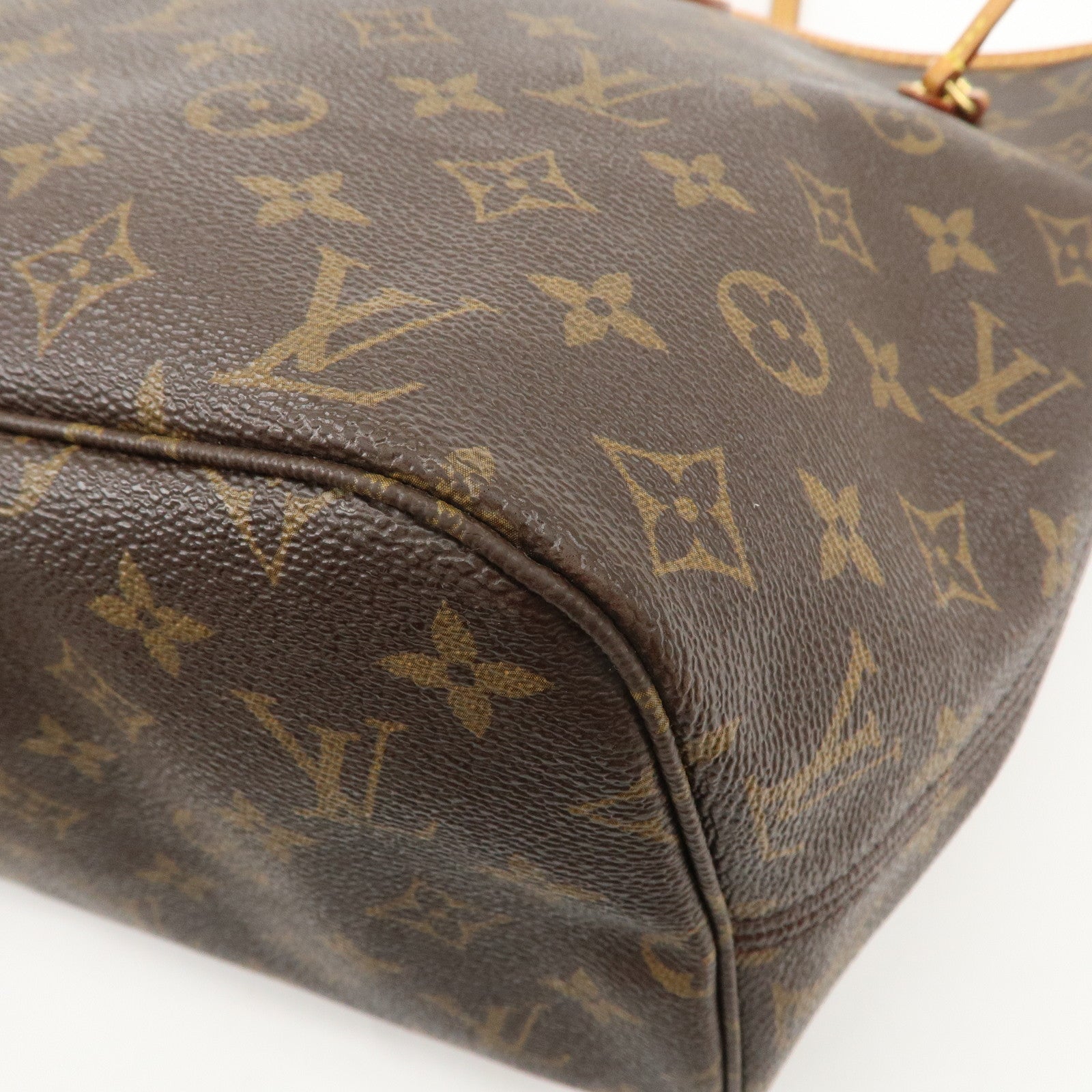 Louis Vuitton Monogram Neverfull MM Tote Bag M41177