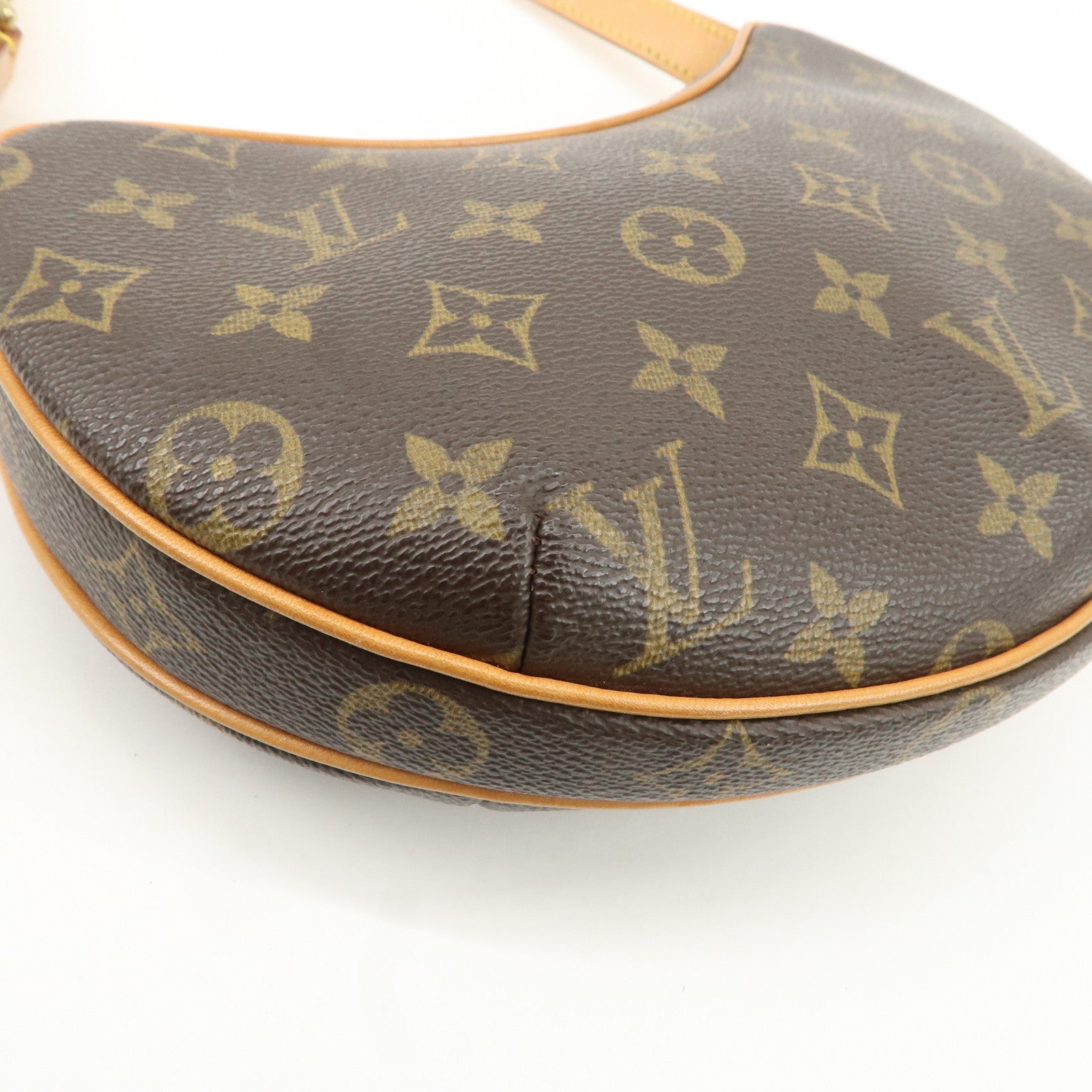 Louis Vuitton Monogram Pochette Croissant Shoulder Bag M51510