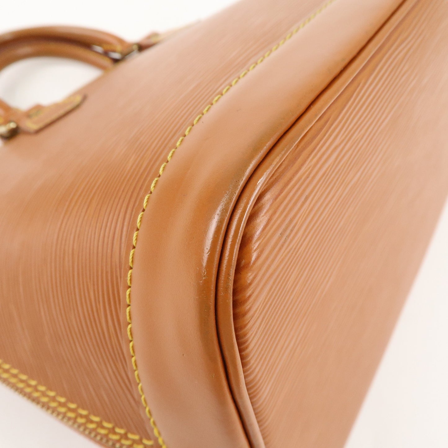 Louis Vuitton Epi Alma Hand Bag Zipang Gold M54148