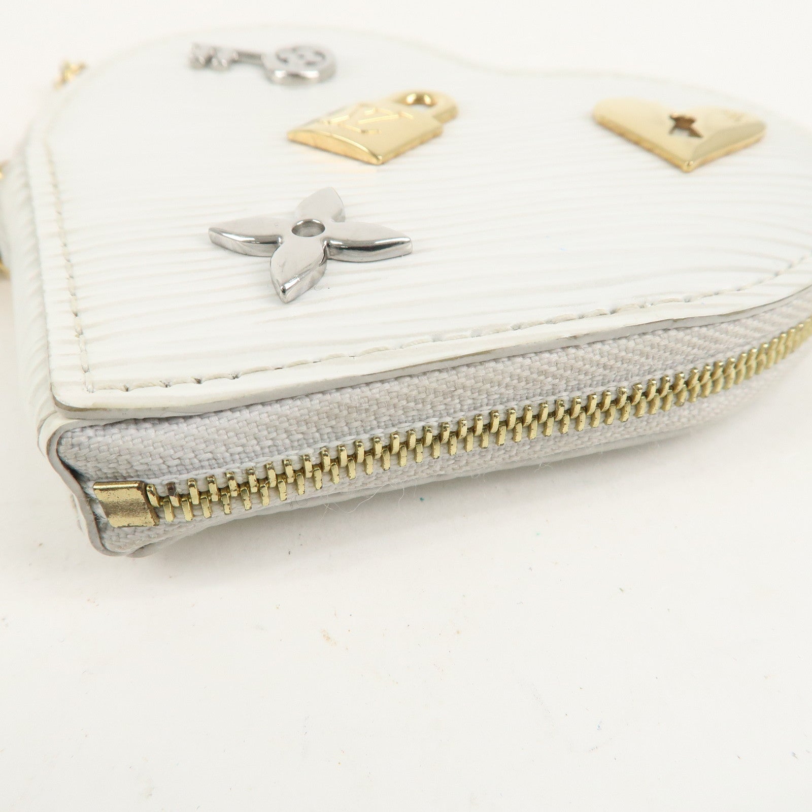 Louis Vuitton Epi Porte Monnaie Love Lock Coin Case Blanc M63996