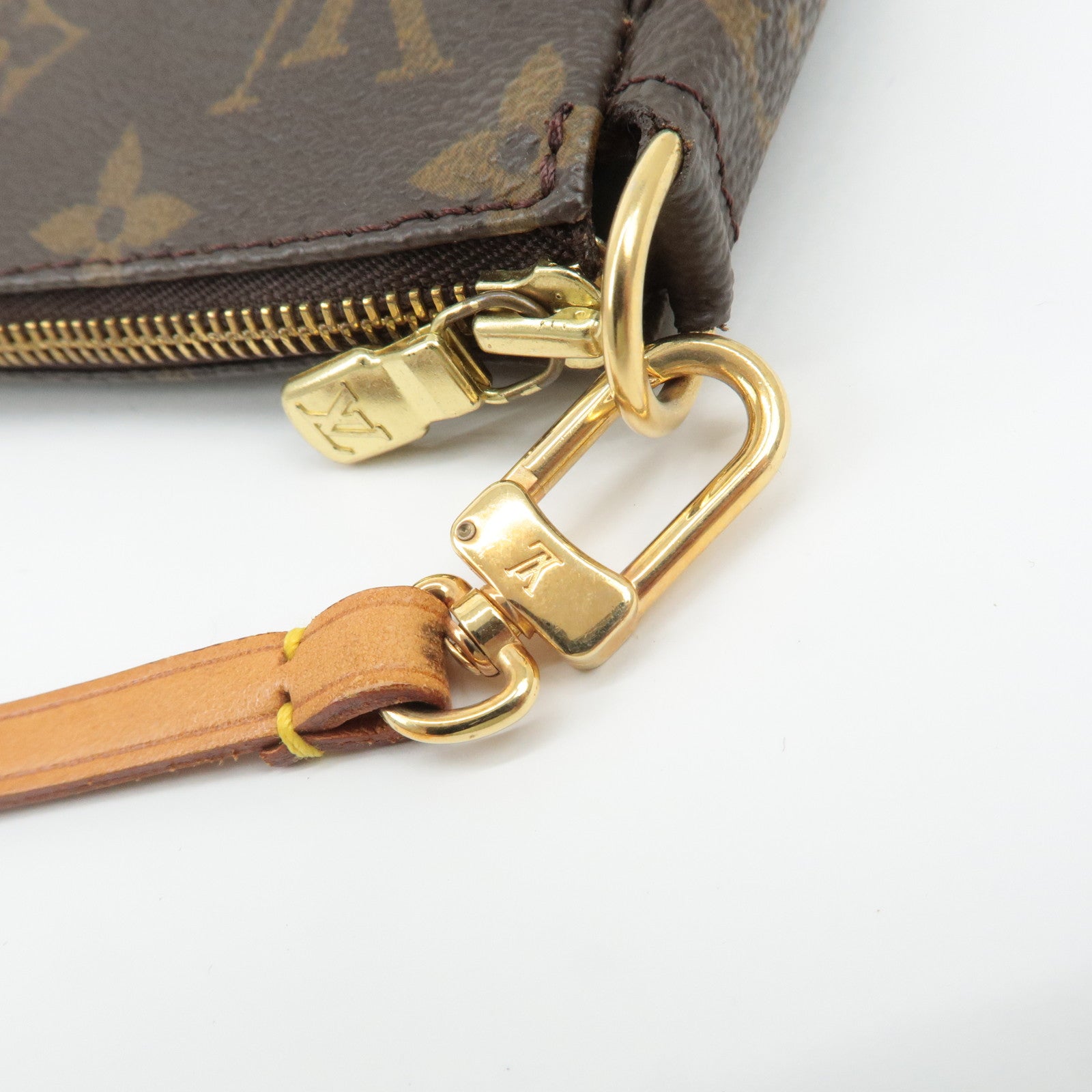 Louis Vuitton Monogram Pochette Accessoires Pouch M51980