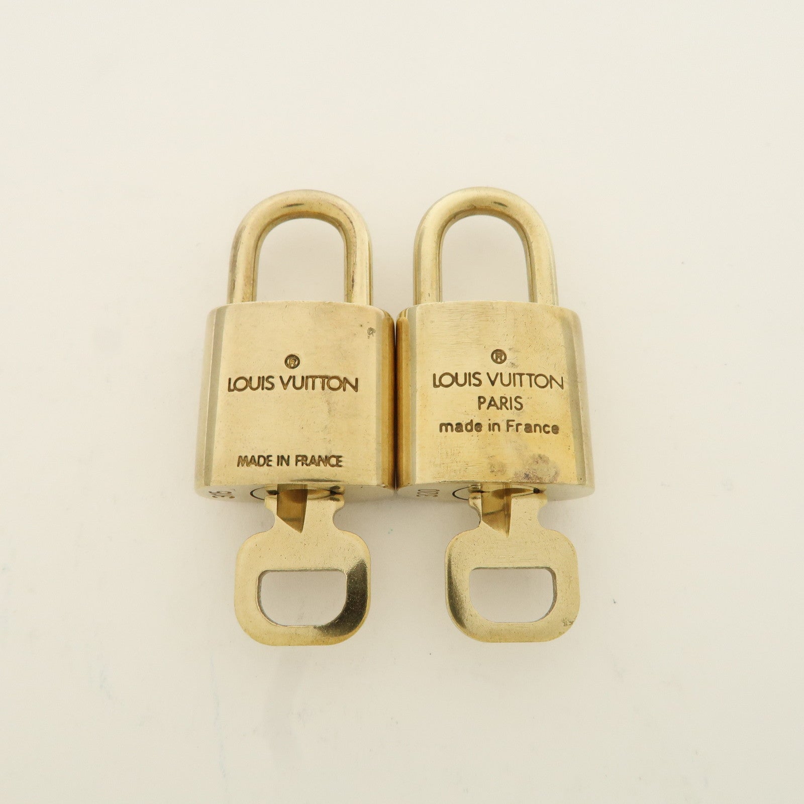 Louis Vuitton Set of 10 Lock & Key Cadena Key Lock Metal Gold Used