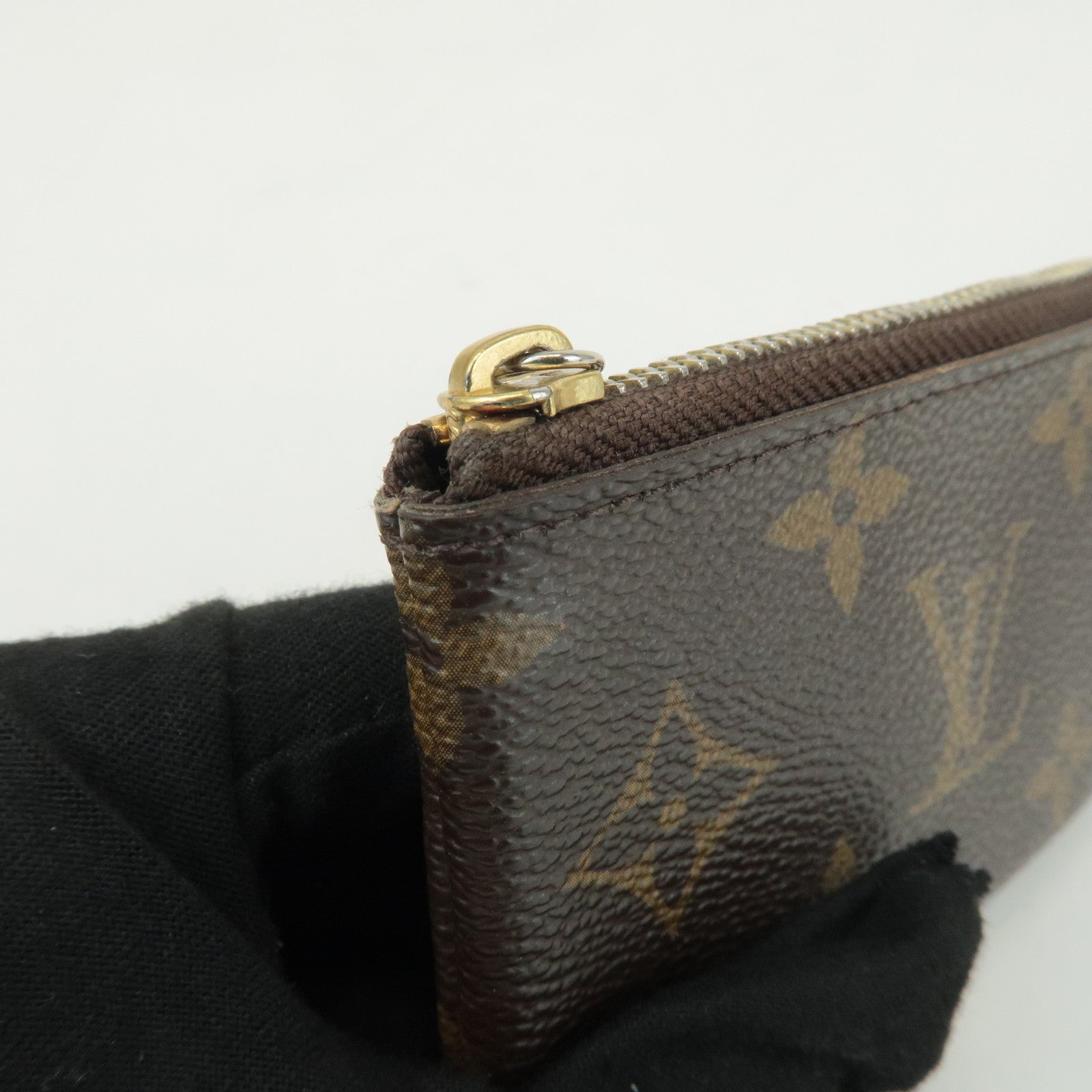 Louis Vuitton Monogram Pochette Cles Coin Case Key Case  M62650