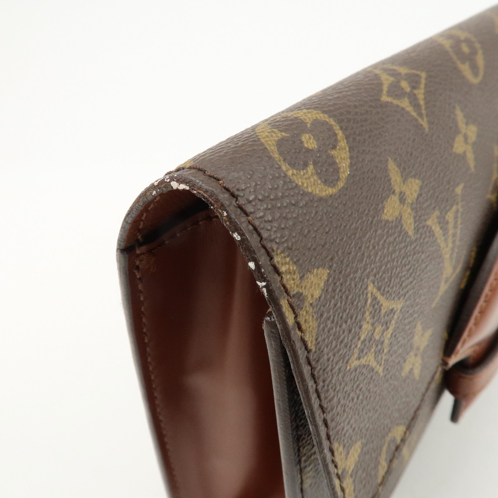 Louis Vuitton Monogram Canvas Chaillot Clutch Bag M51788