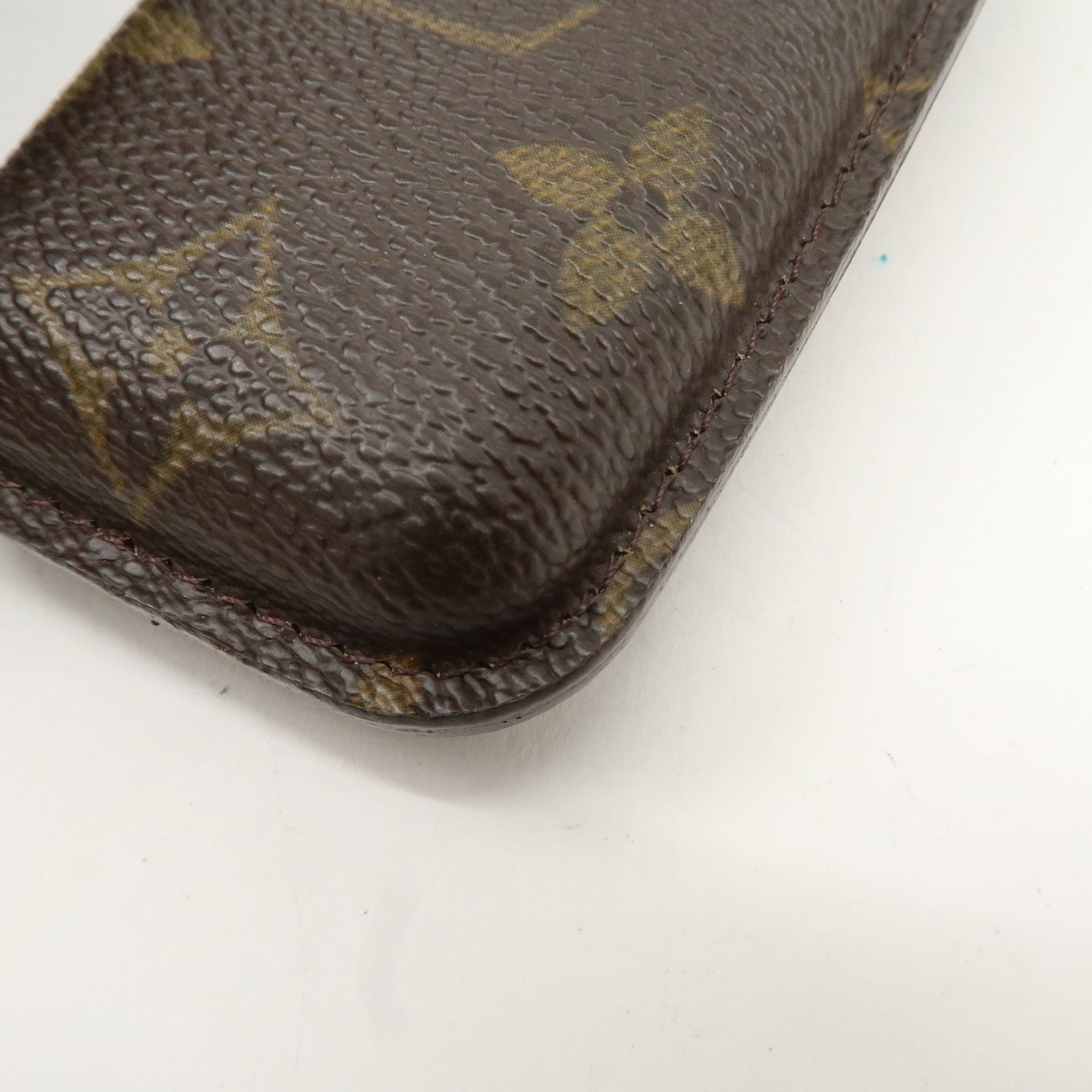 Louis Vuitton Monogram Etuit Telephone Cell Phone Case M63050