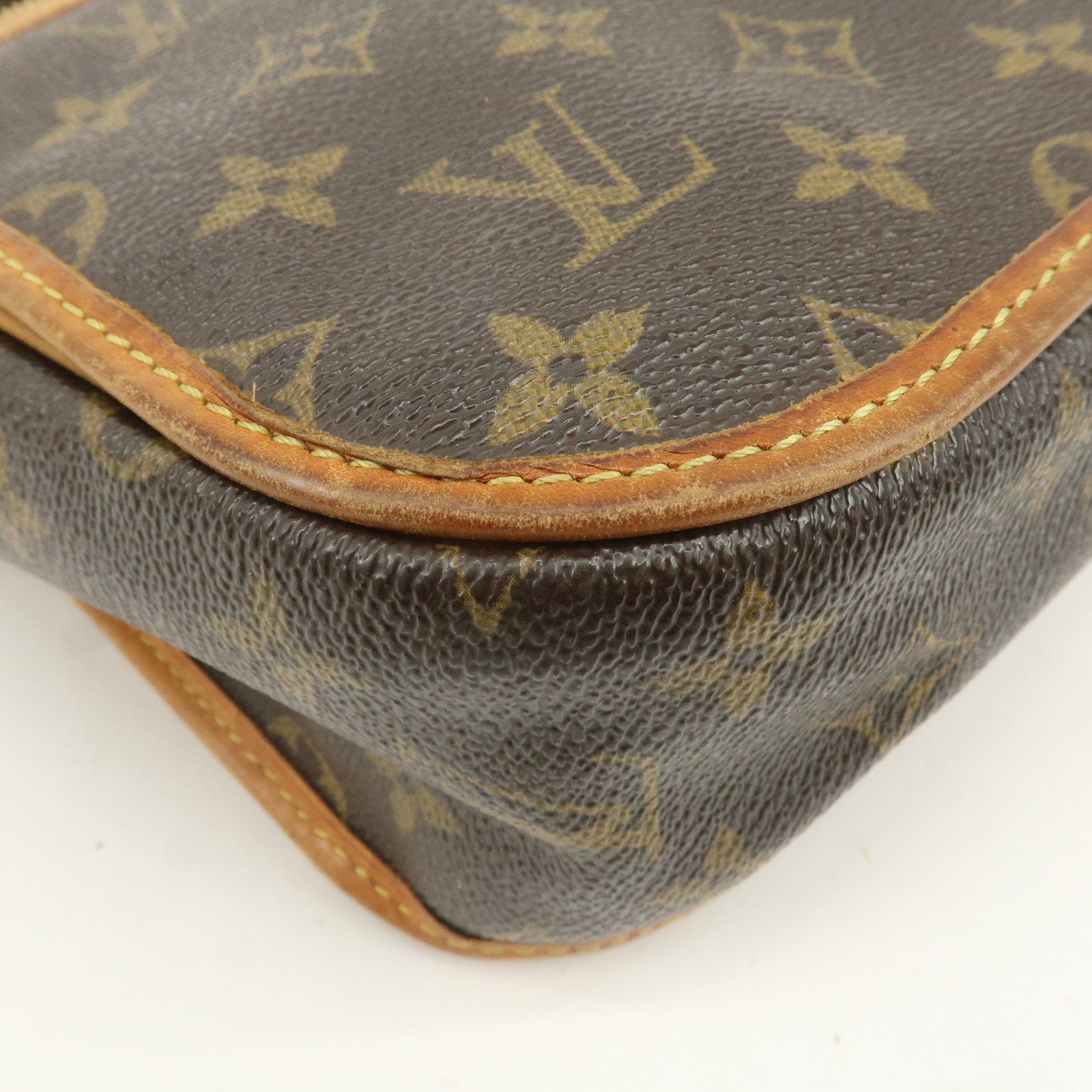 Louis Vuitton Monogram Messenger Bosphore PM Shoulder Bag M40106