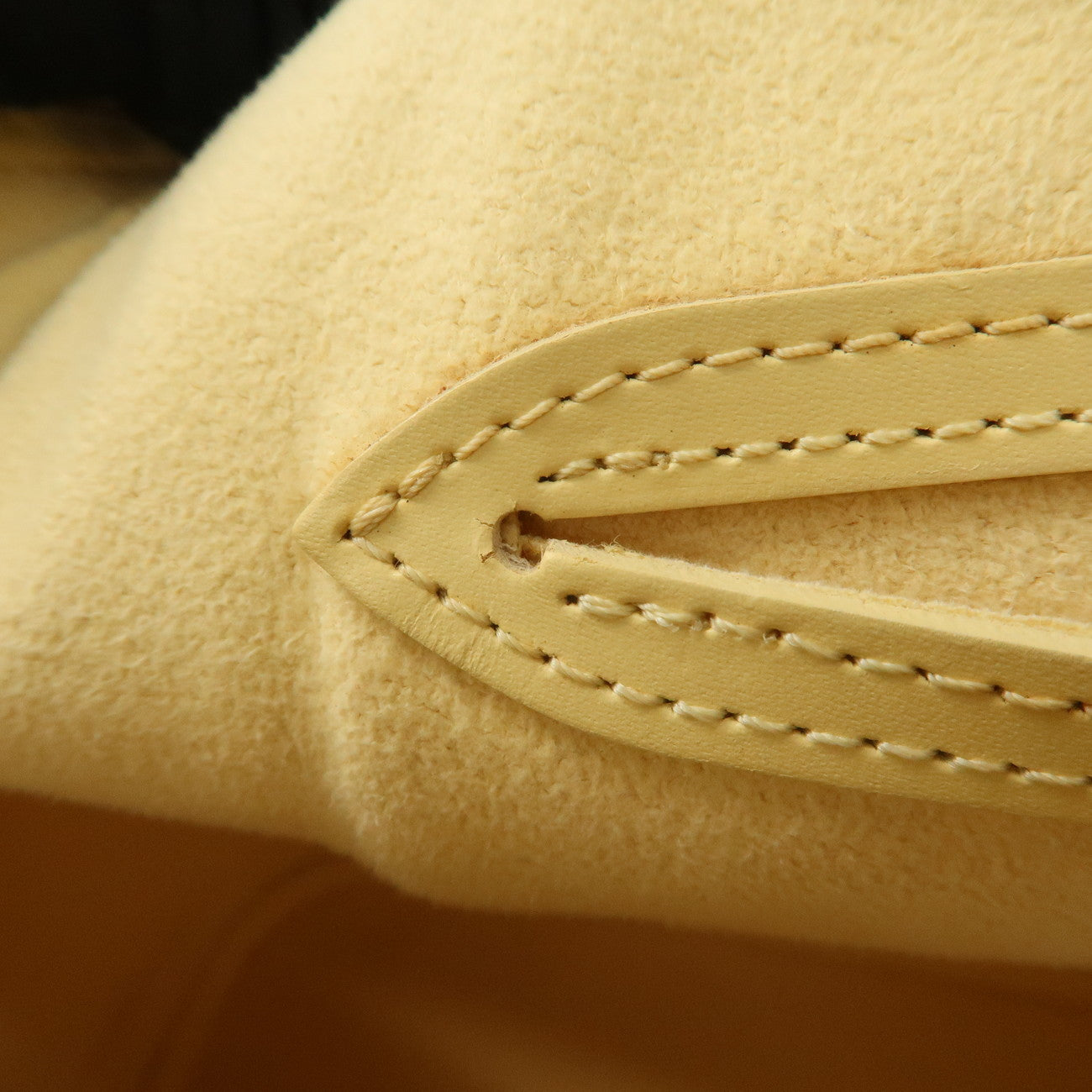 Louis Vuitton Epi Leather Alma Hand Bag Vanilla M5214A Used
