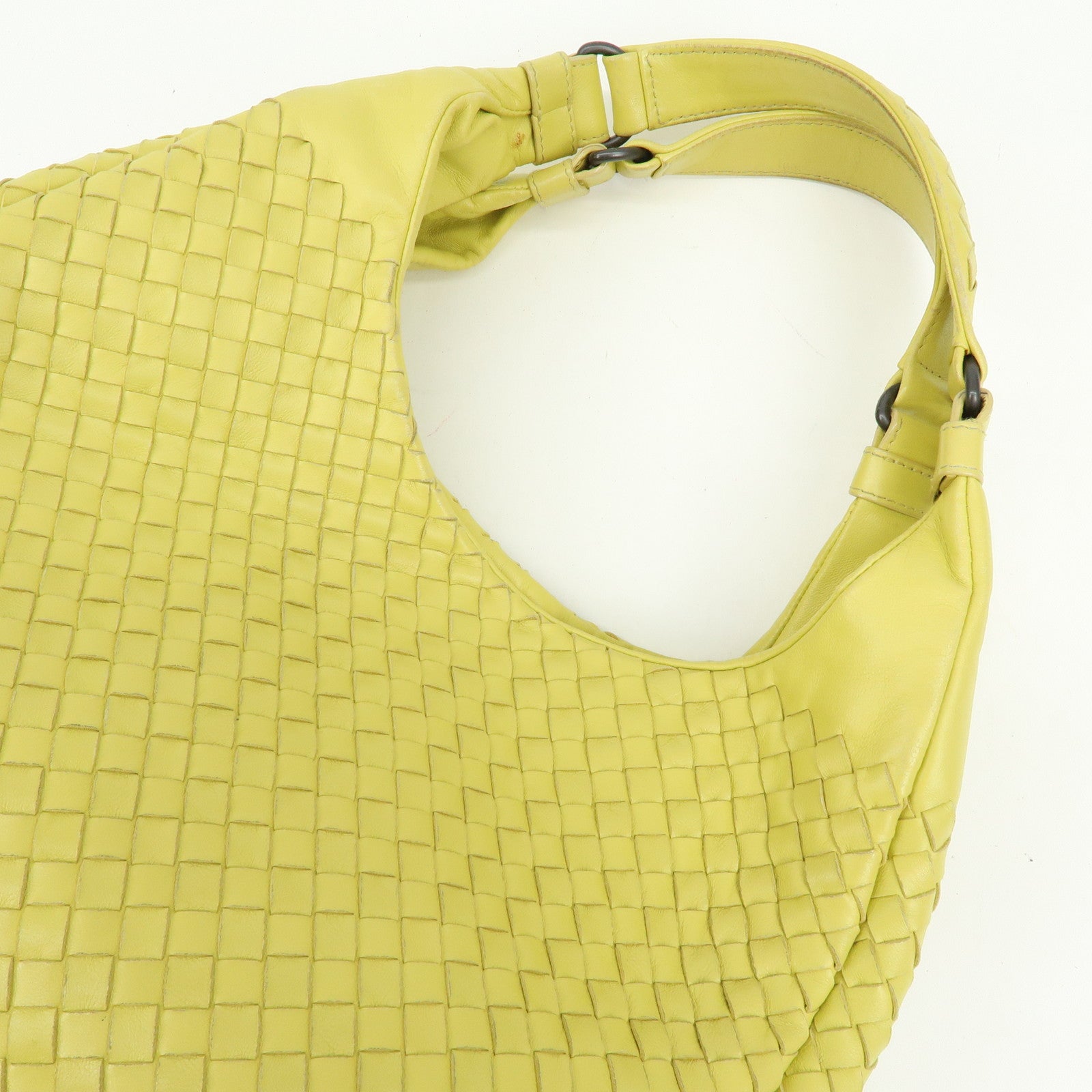 BOTTEGA VENETA Intrecciato Campana Leather Hand Bag B01735200Z