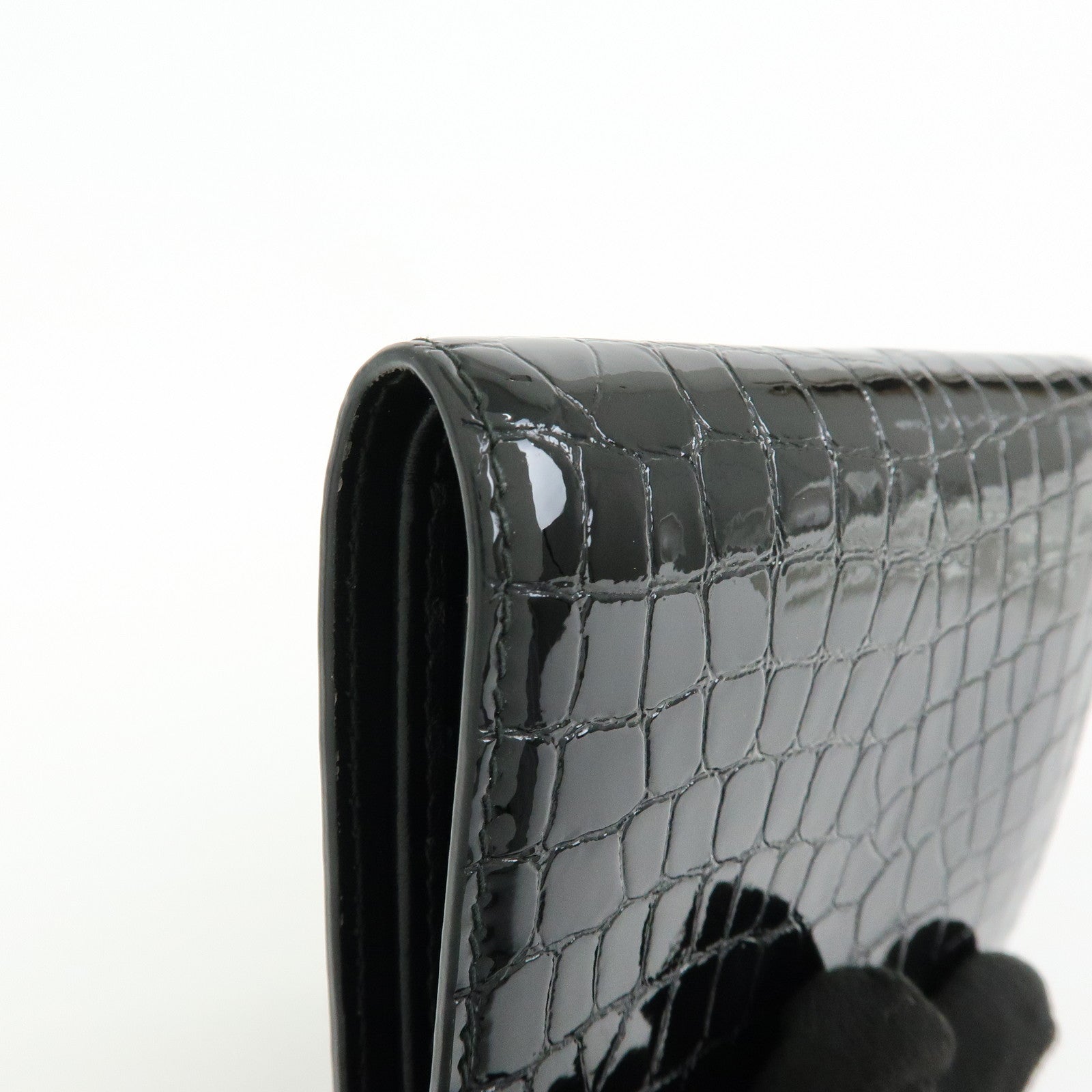 MIU MIU Embossed Patent Leather Bi-fold Compact Wallet Black 5MV204