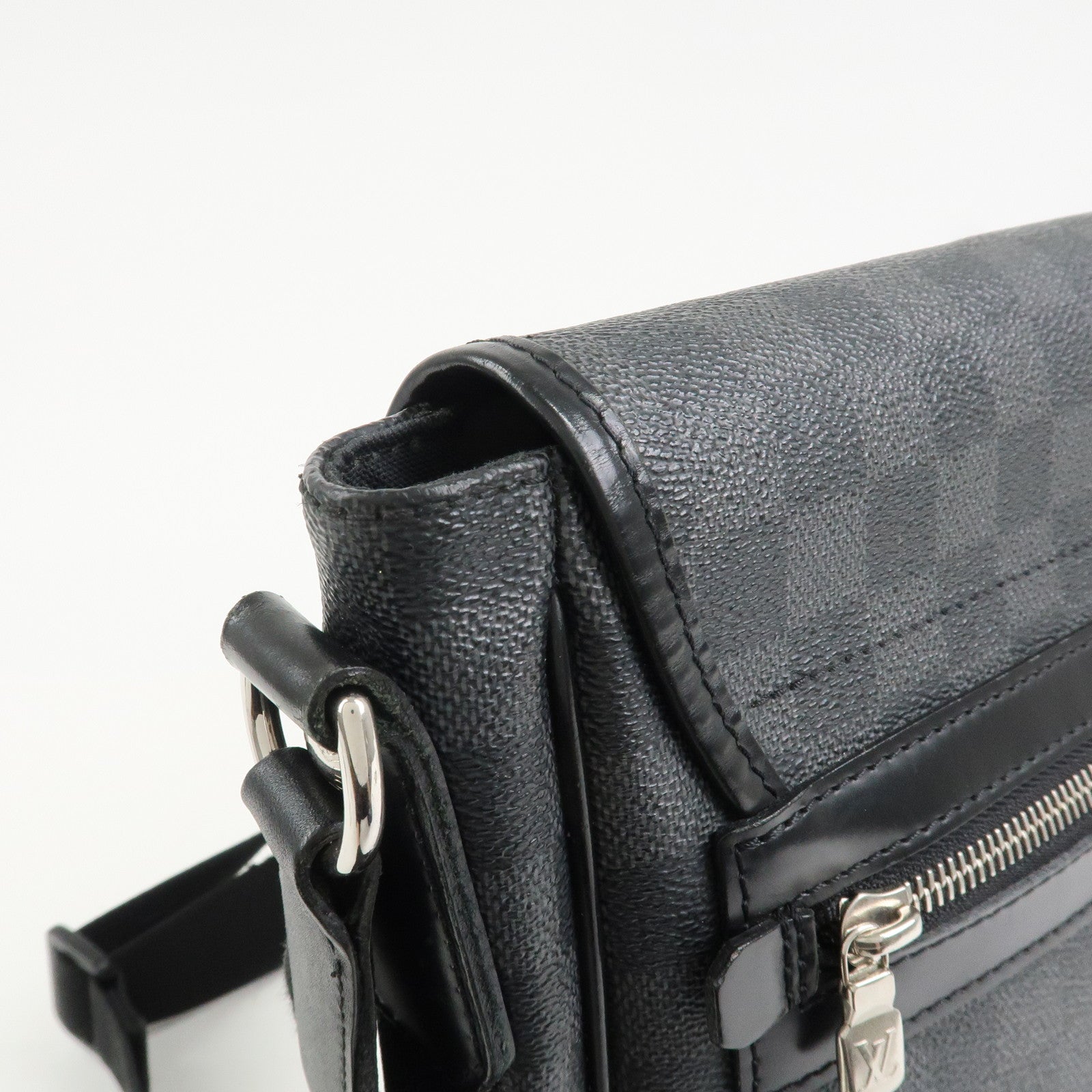 Louis Vuitton Damier Graphite Daniel MM Shoulder Bag N58029