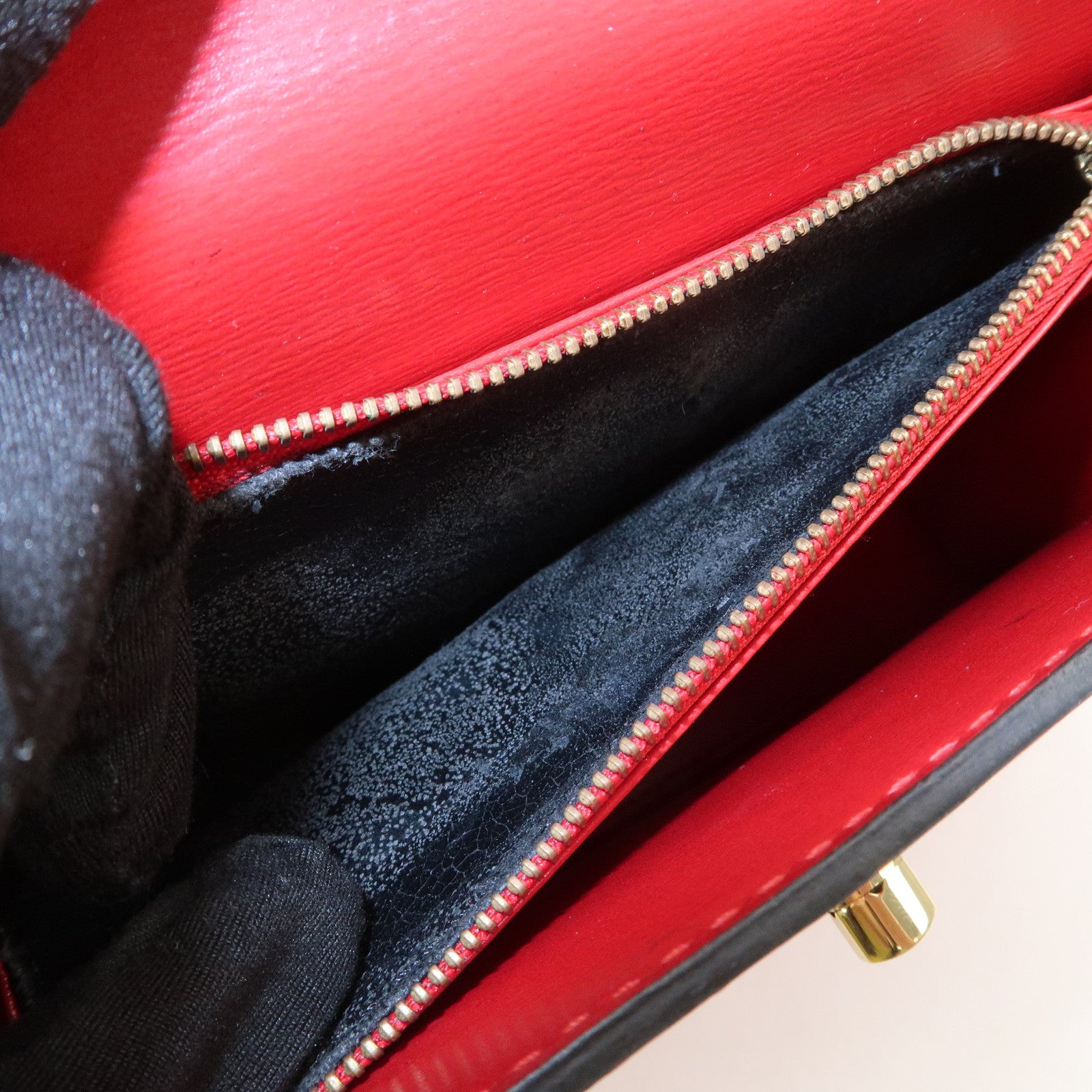 Louis Vuitton Epi Leather Marceau Hand Bag Castilian Red M52377