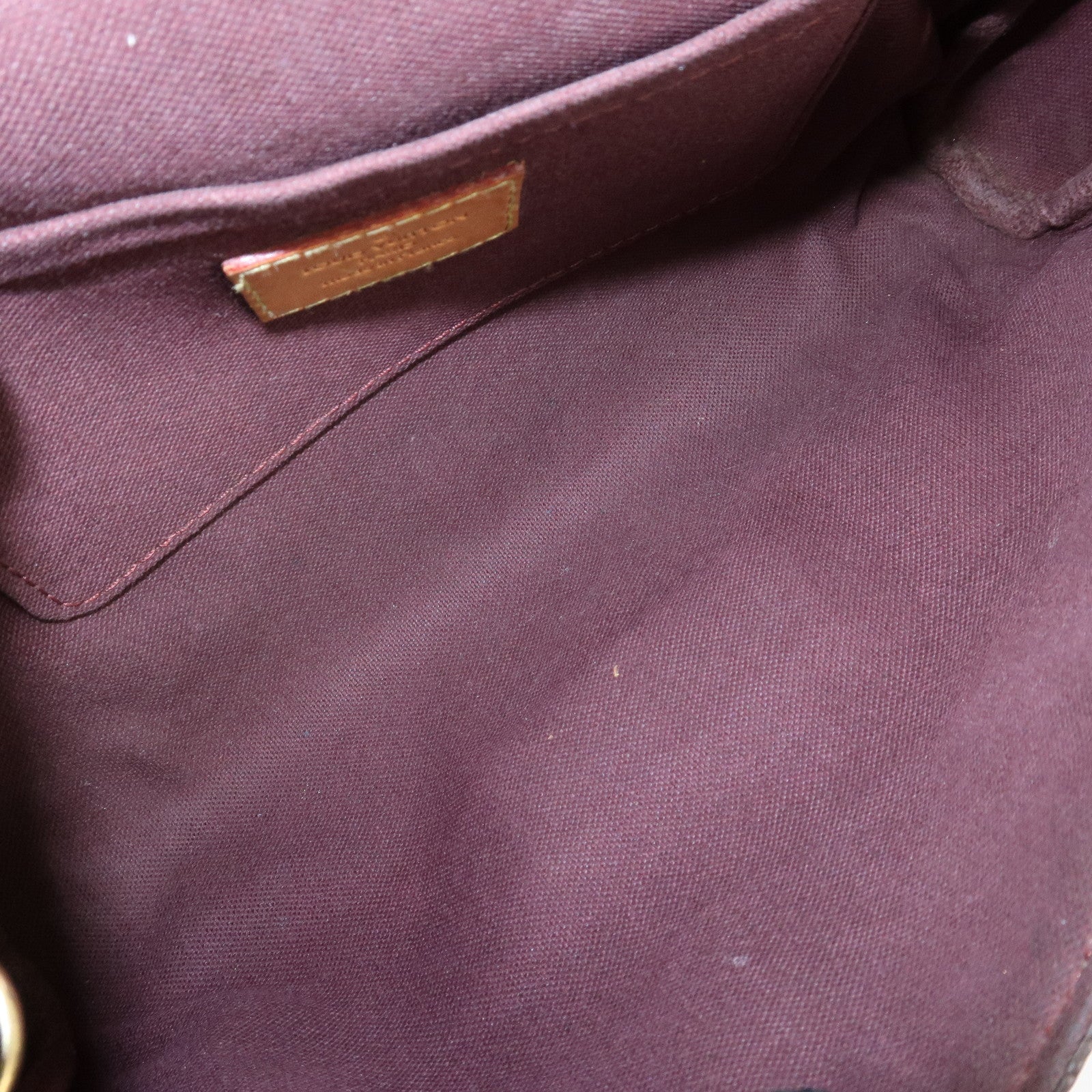 Louis Vuitton Monogram Favorite MM Shoulder Bag Brown M40718