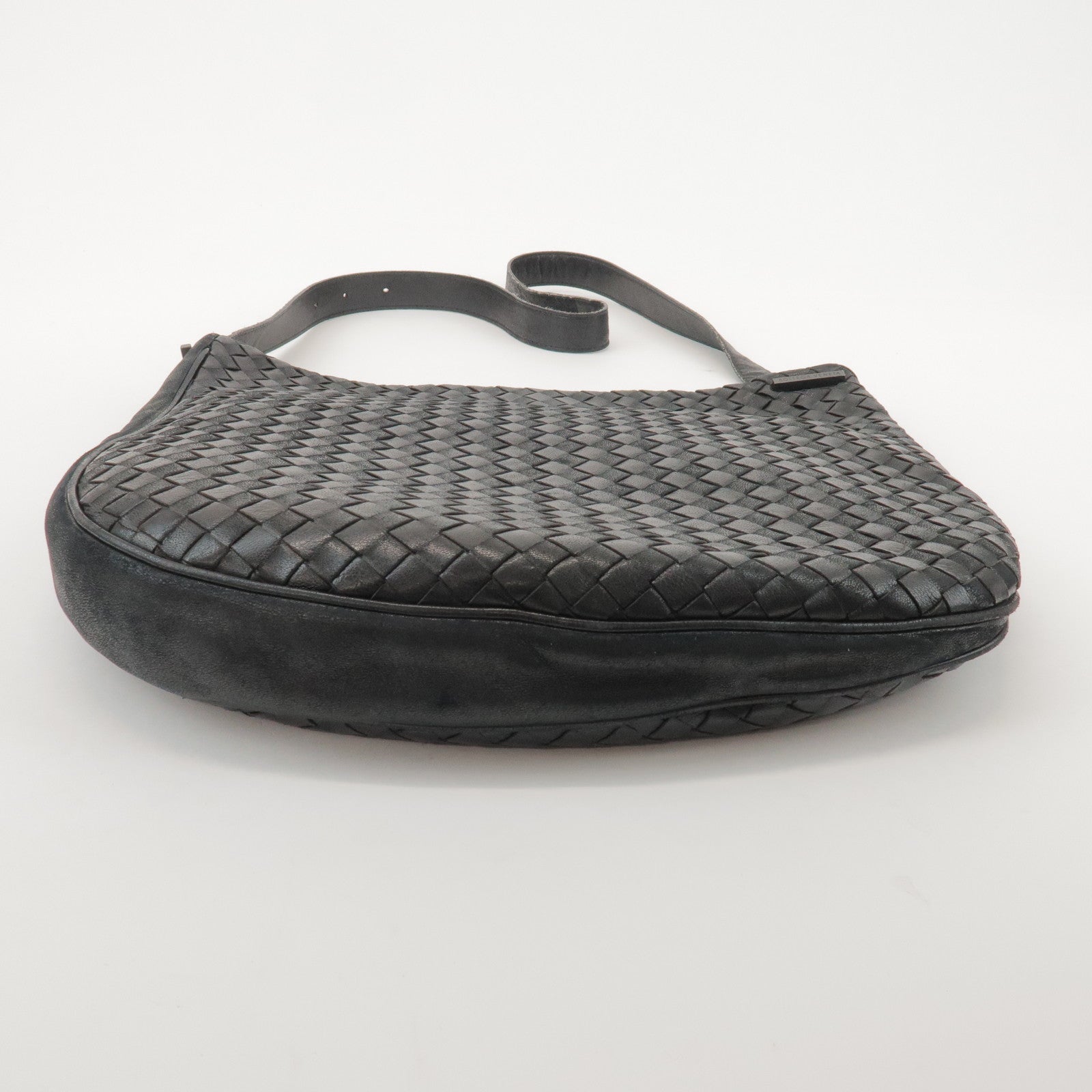 BOTTEGA VENETA Intrecciato Leather Shoulder Bag Black 105001
