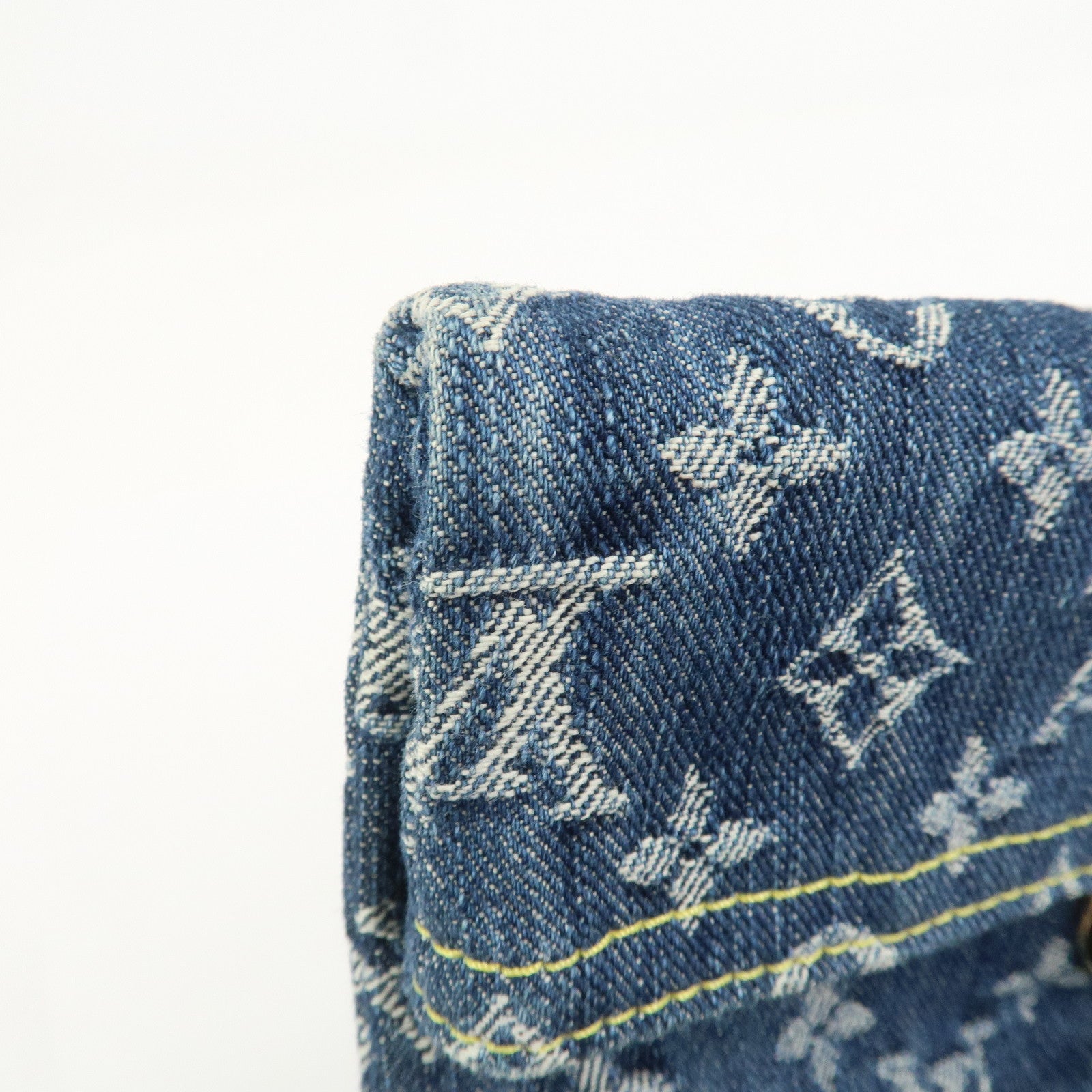 Louis Vuitton Monogram Denim Pochette Plat Pouch Clutch Bag M95007