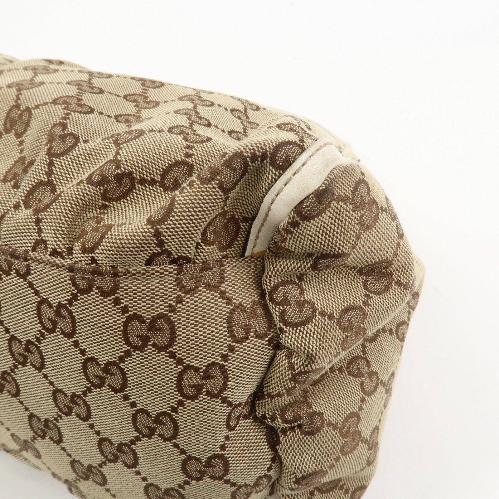 GUCCI Abbey GG Monogram Canvas Leather Shoulder Bag Beige 189833