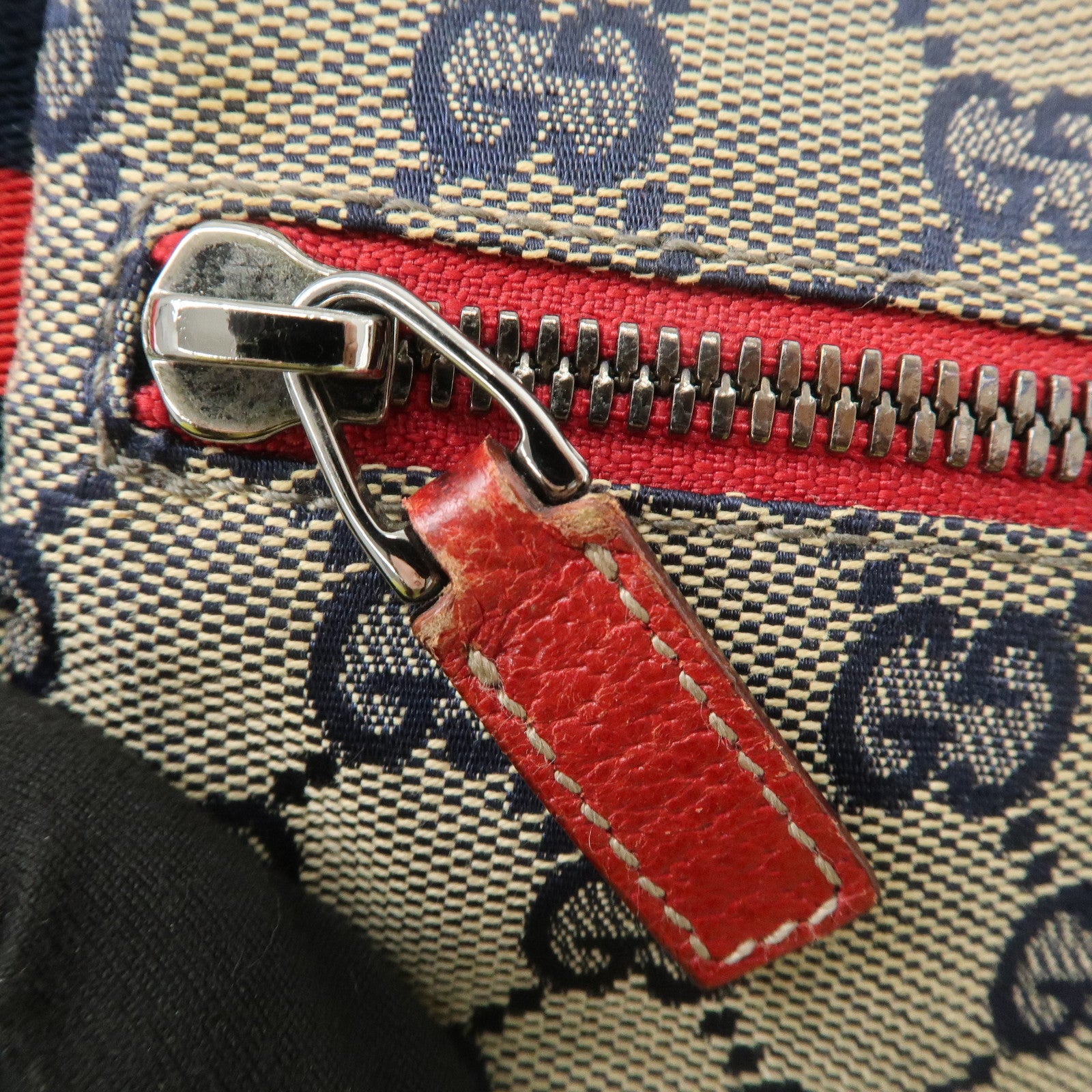 GUCCI Sherry GG Canvas Waist Bag Crossbody Bag Beige Red 28566