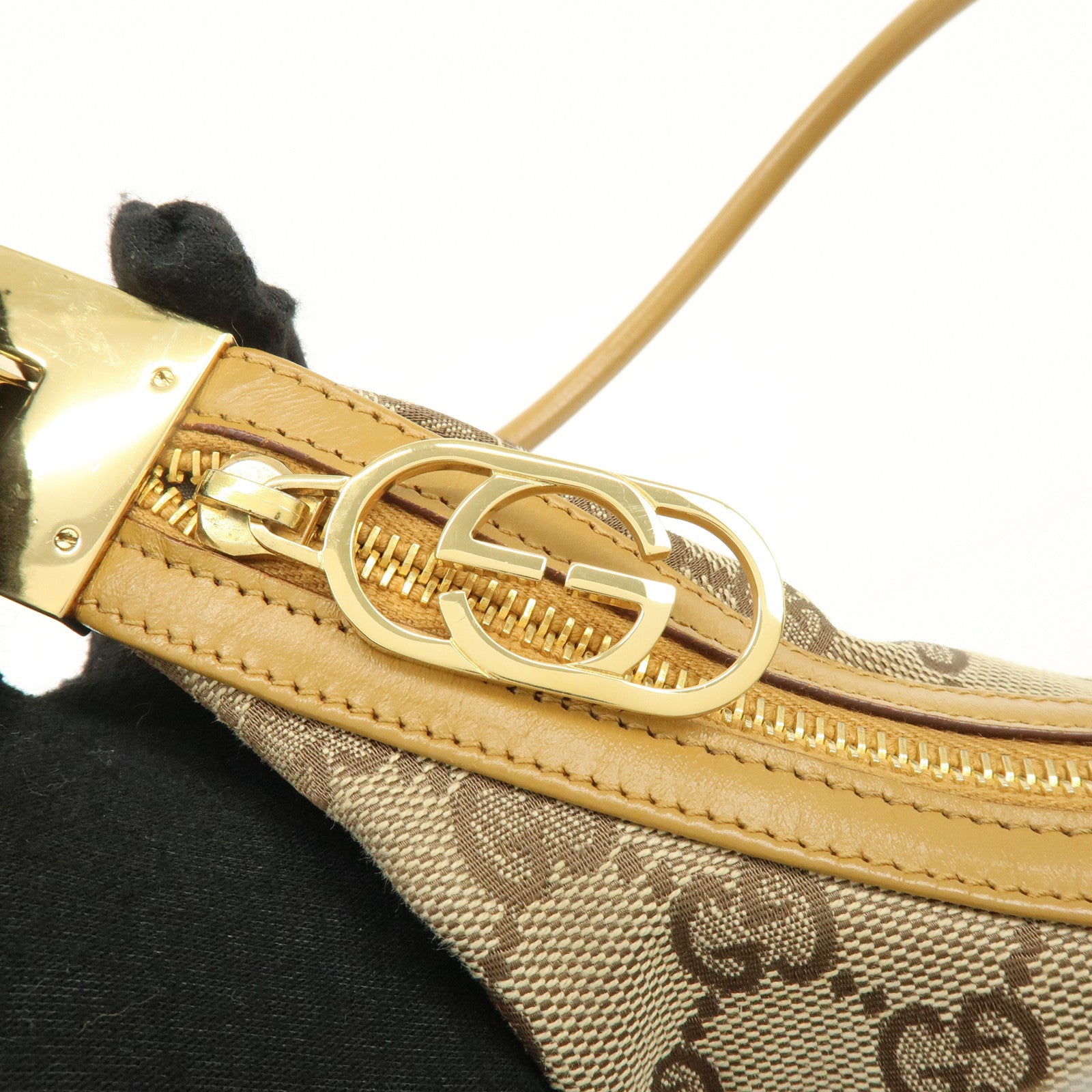 GUCCI GG Canvas Leather Shoulder Bag Beige Camel  001・3812・002122