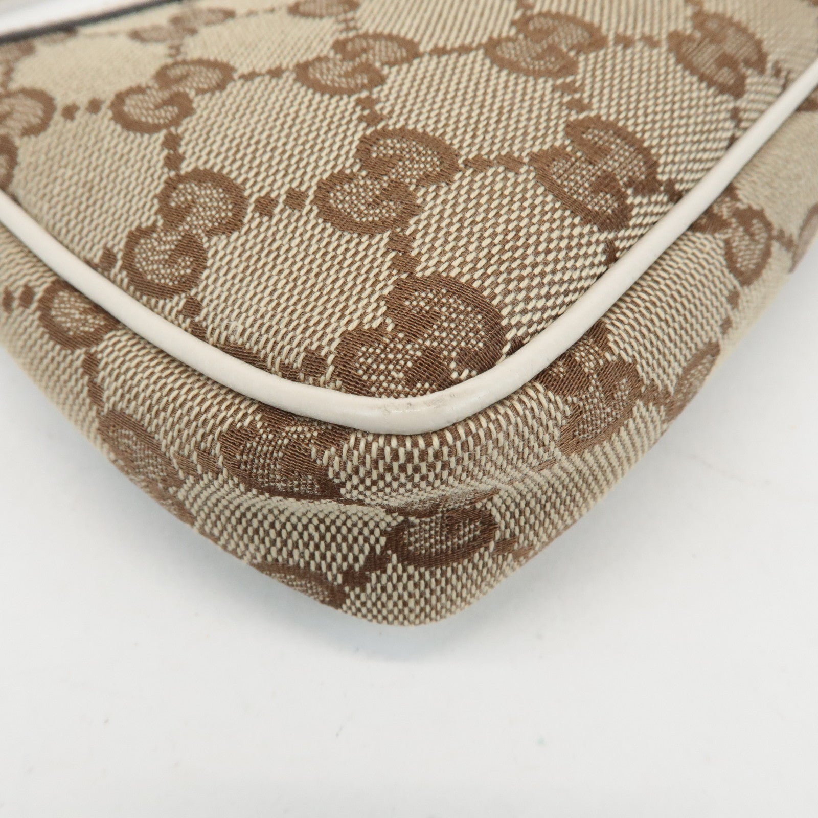 GUCCI GG Canvas Leather Accessory Pouch Hand Bag Beige Ivory 154432 Used