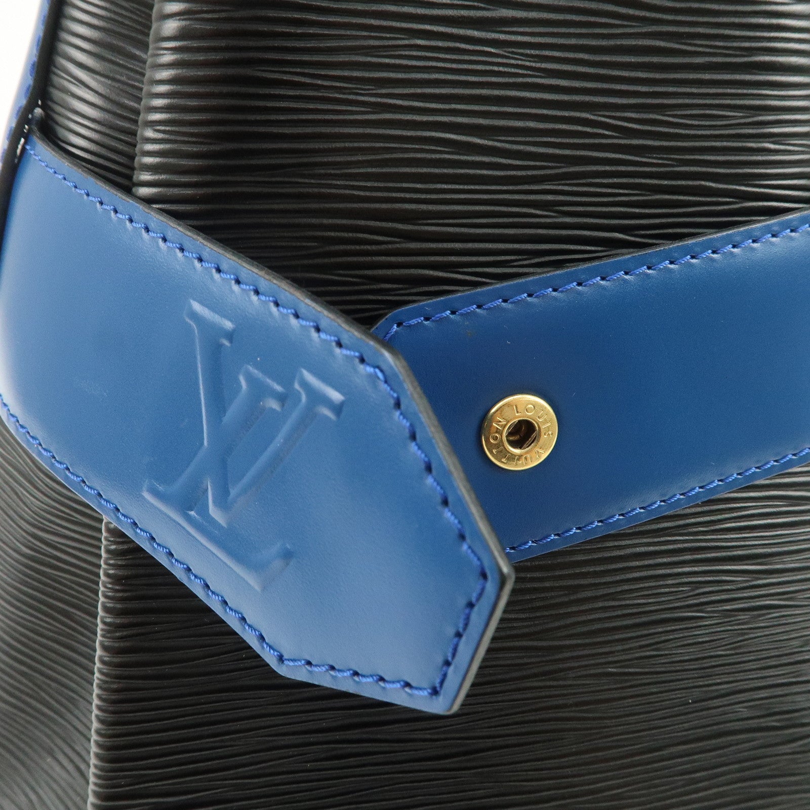 Louis Vuitton Epi Leather Sac de Paul Shoulder Bag Noir Tredo Blue
