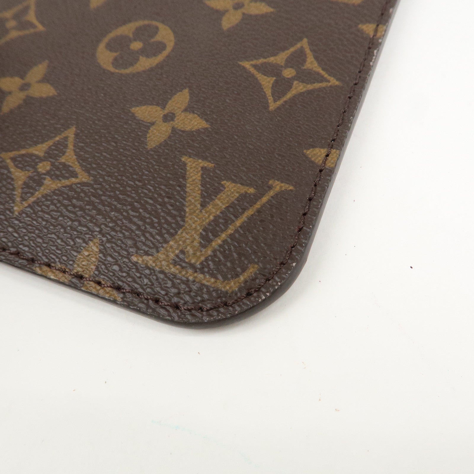 Louis Vuitton Monogram Neverfull PM Pouch Pivoine Used