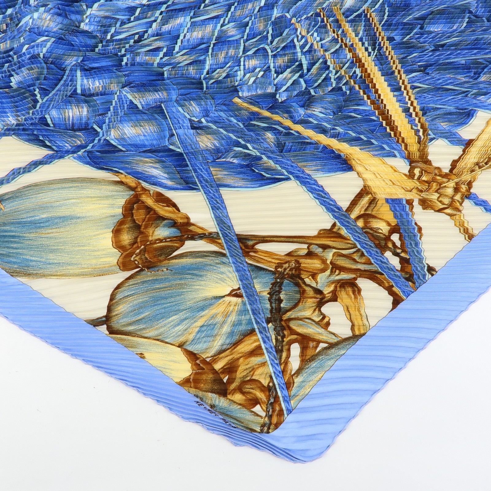 HERMES Pleated Carre 90 Silk 100% Scarf Jardin Creole Light Blue