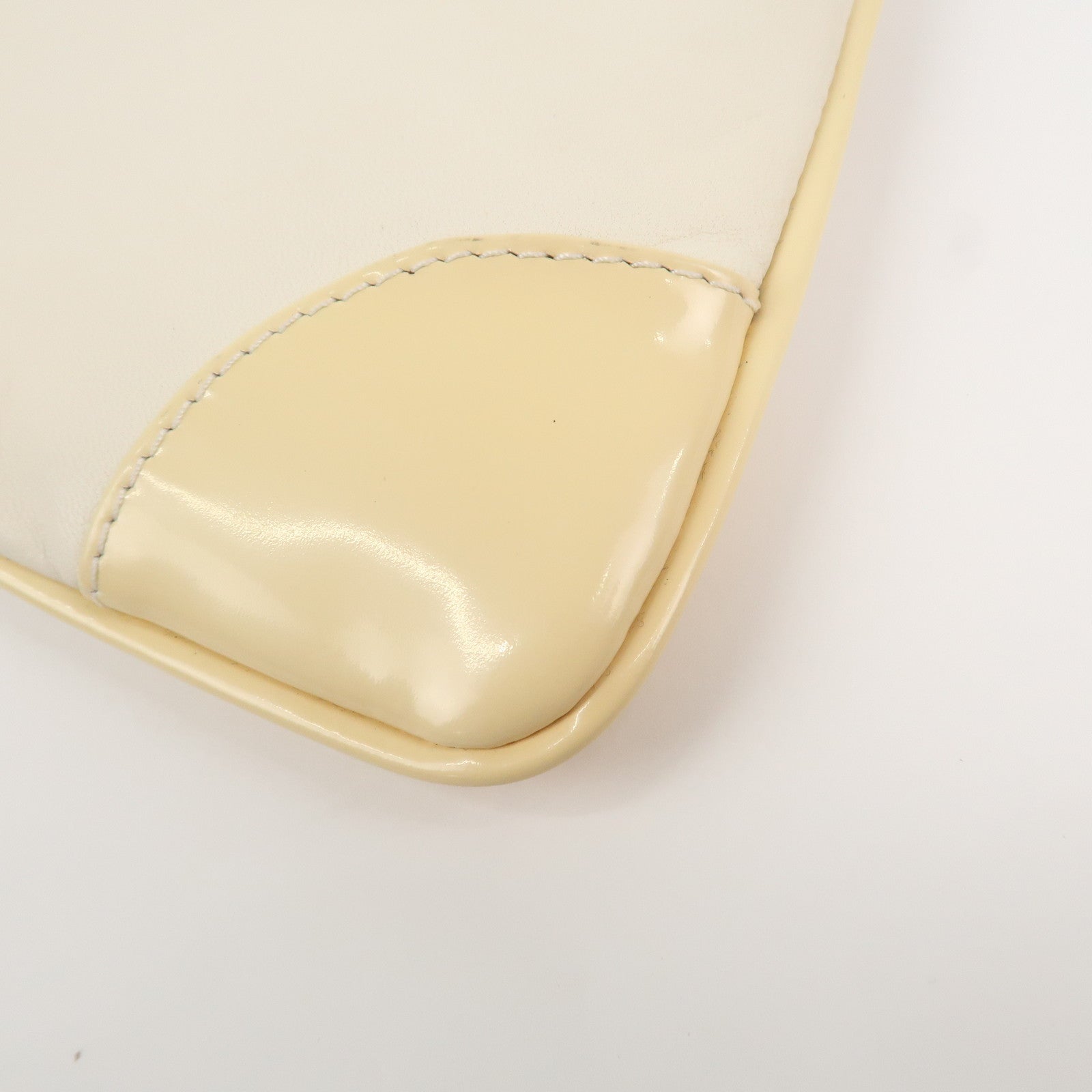 CHANEL Camellia Leather Patent Leather Clutch Bag Wrist Bag Ivory