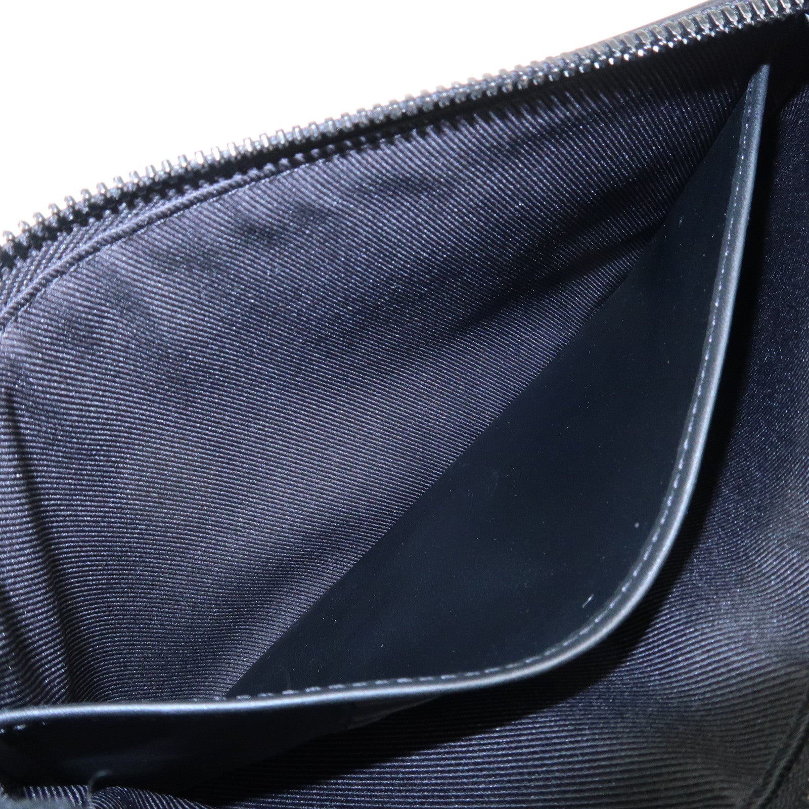 Louis Vuitton Monogram Shadow Pochette Discovery PM Black M44335 Used
