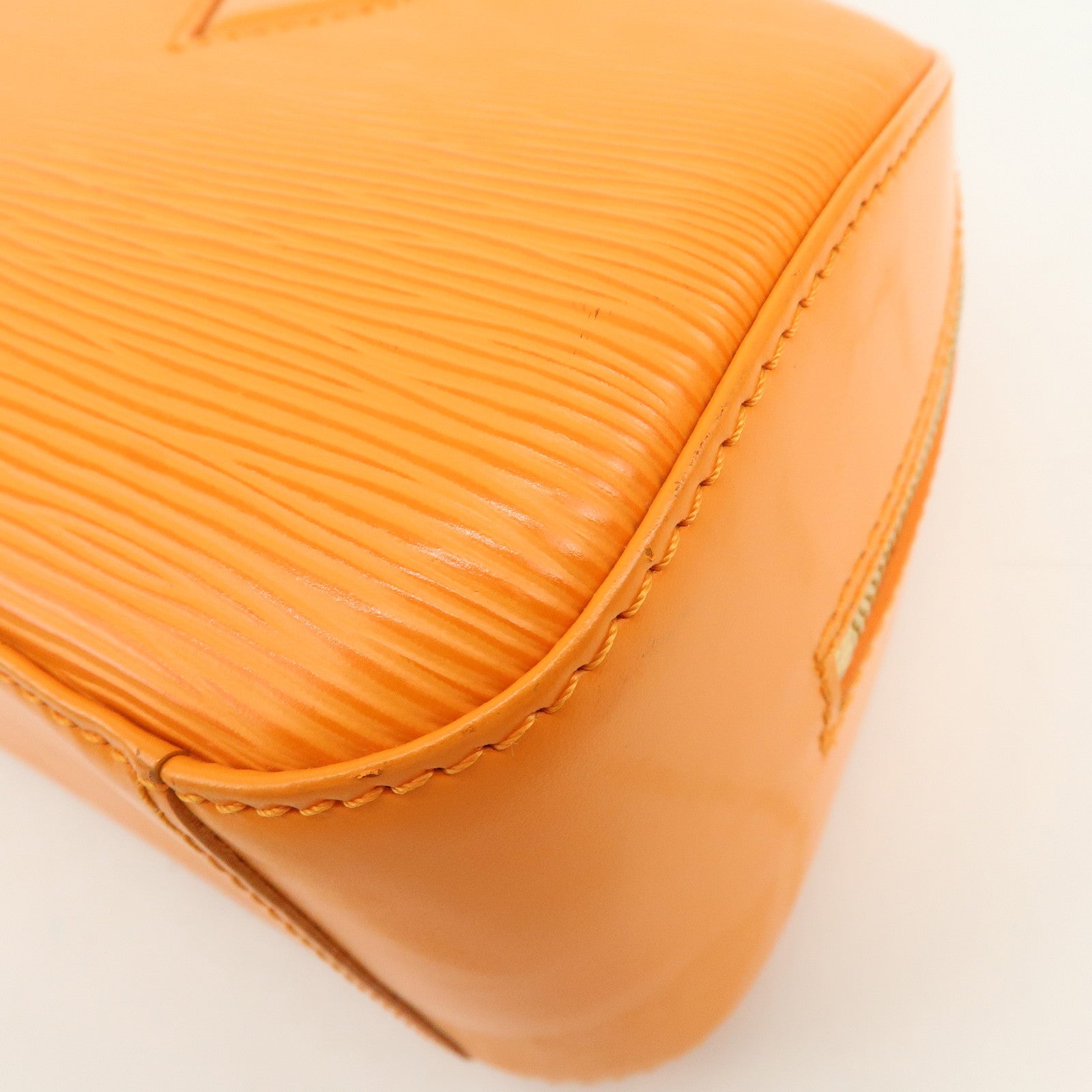 Louis Vuitton Epi Leather Jasmine Hand Bag Mandarin M5208H