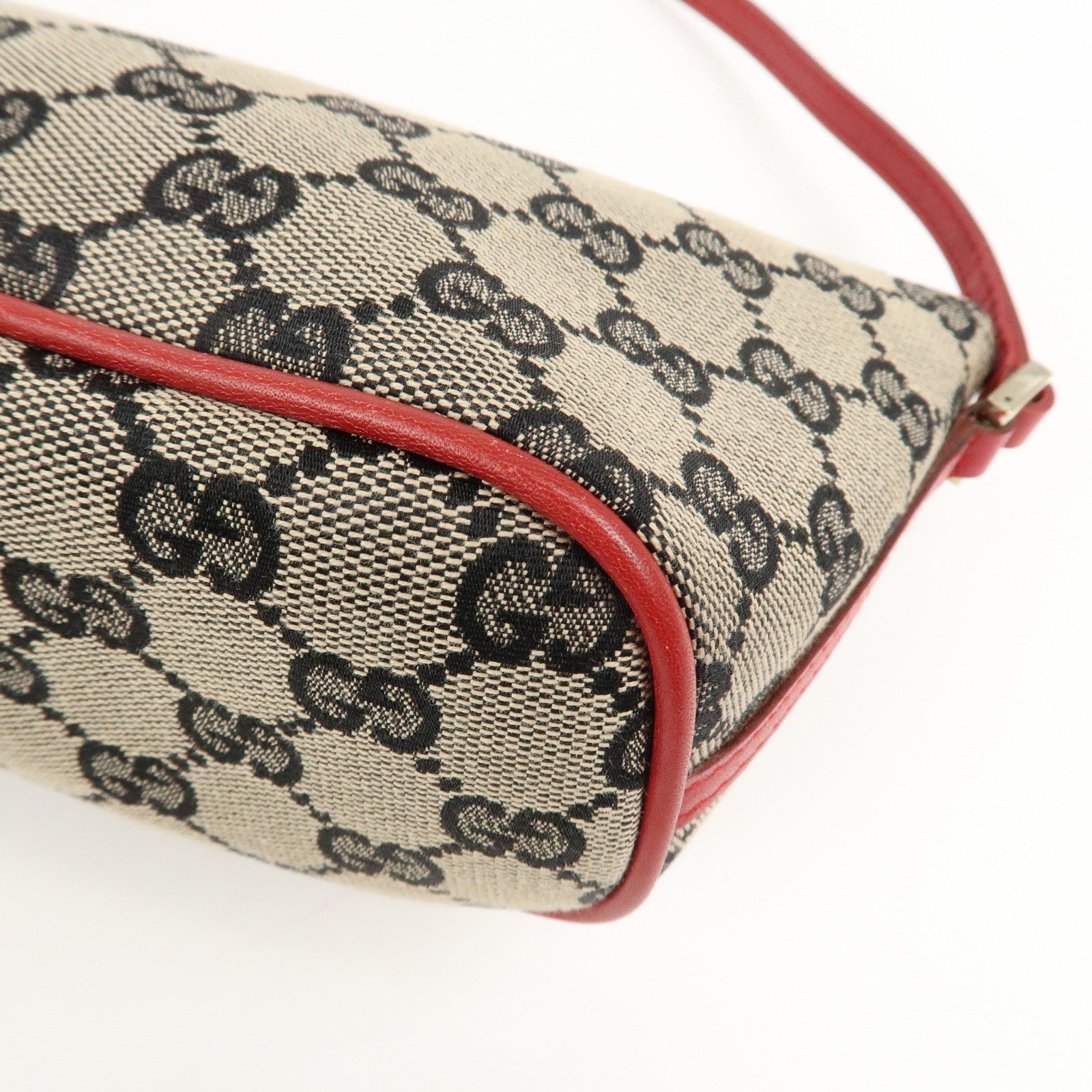 GUCCI GG Canvas Leather Accessory Pouch Hand Bag 039.1103