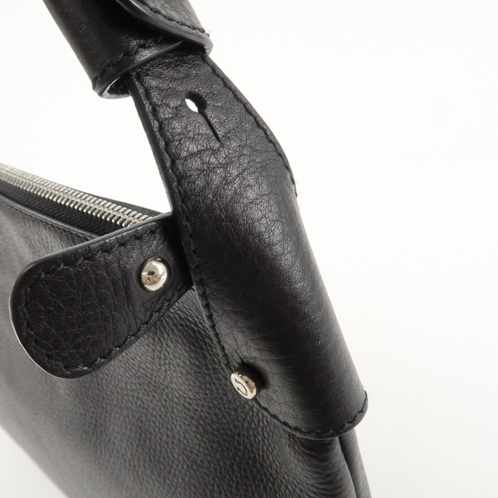 Ferragamo Gancini Leather Shoulder Bag Black Used