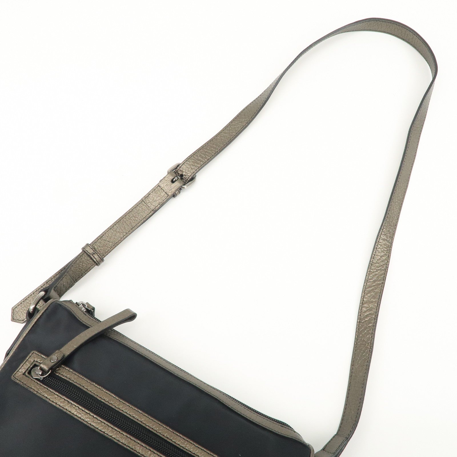 BURBERRY Nylon Leather Shoulder Bag Black Used