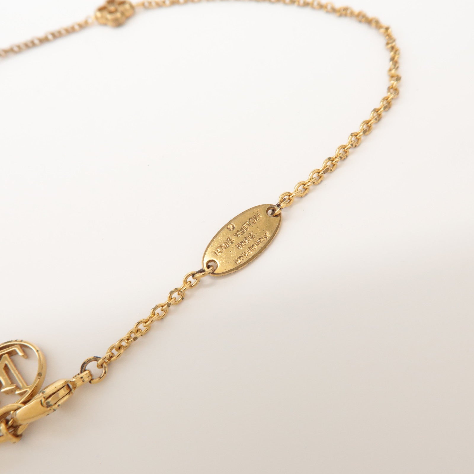 Louis Vuitton Flowerful Necklace LV Circle Metal Gold M68125