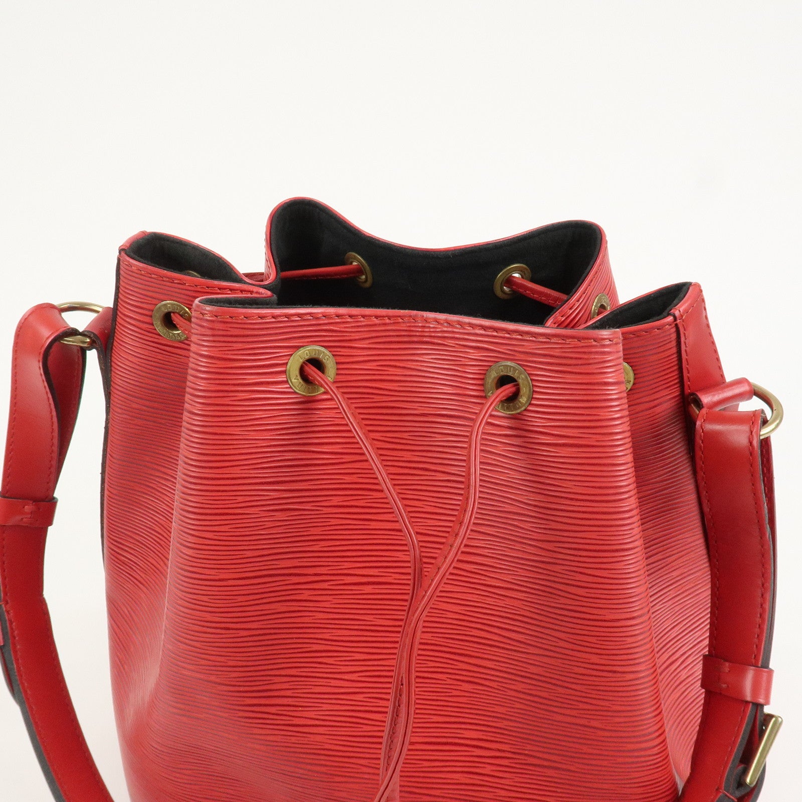 Louis Vuitton Epi Petit Noe Shoulder Bag Castilian Red M44107