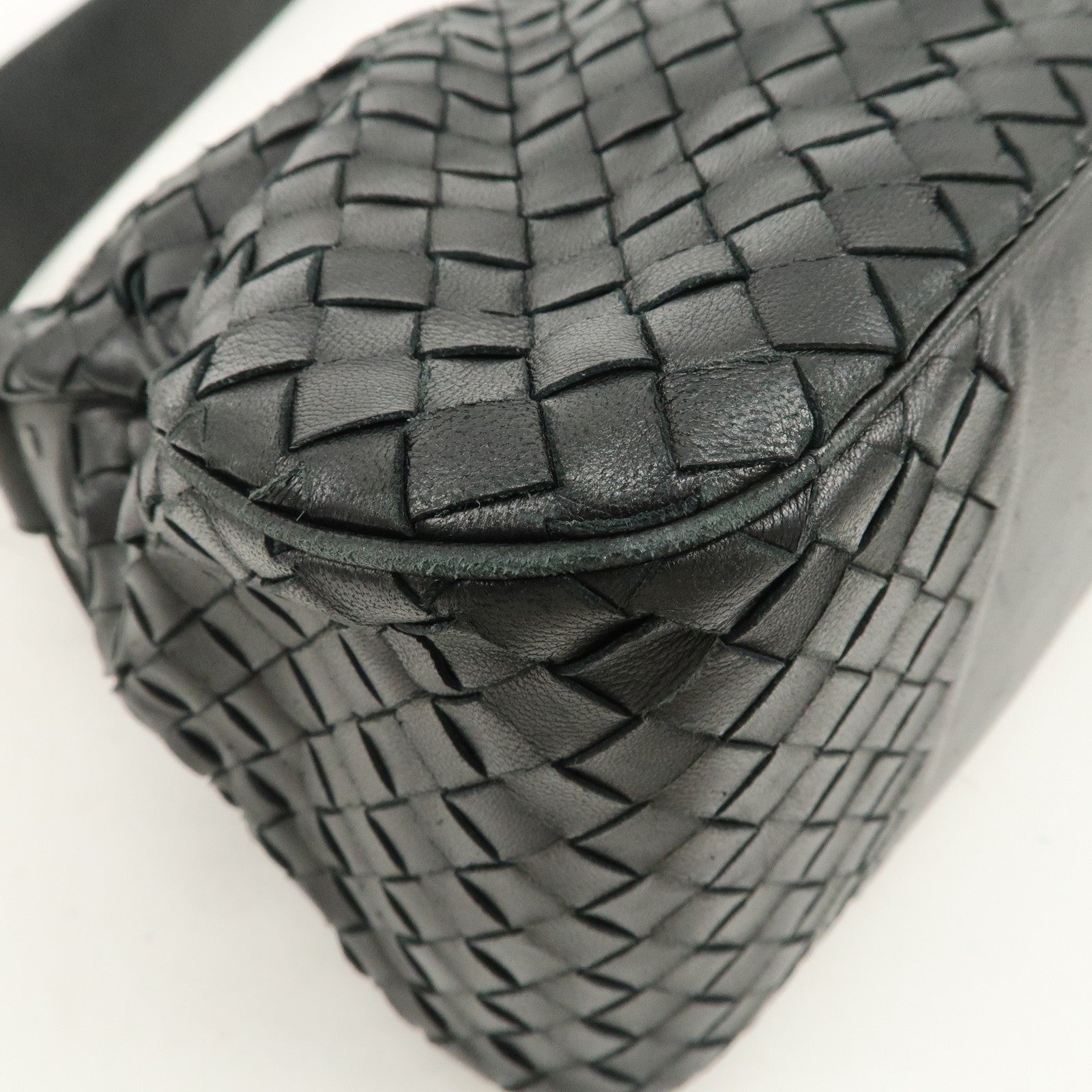 BOTTEGA VENETA Intrecciato Leather Shoulder Bag Black 142468 Used